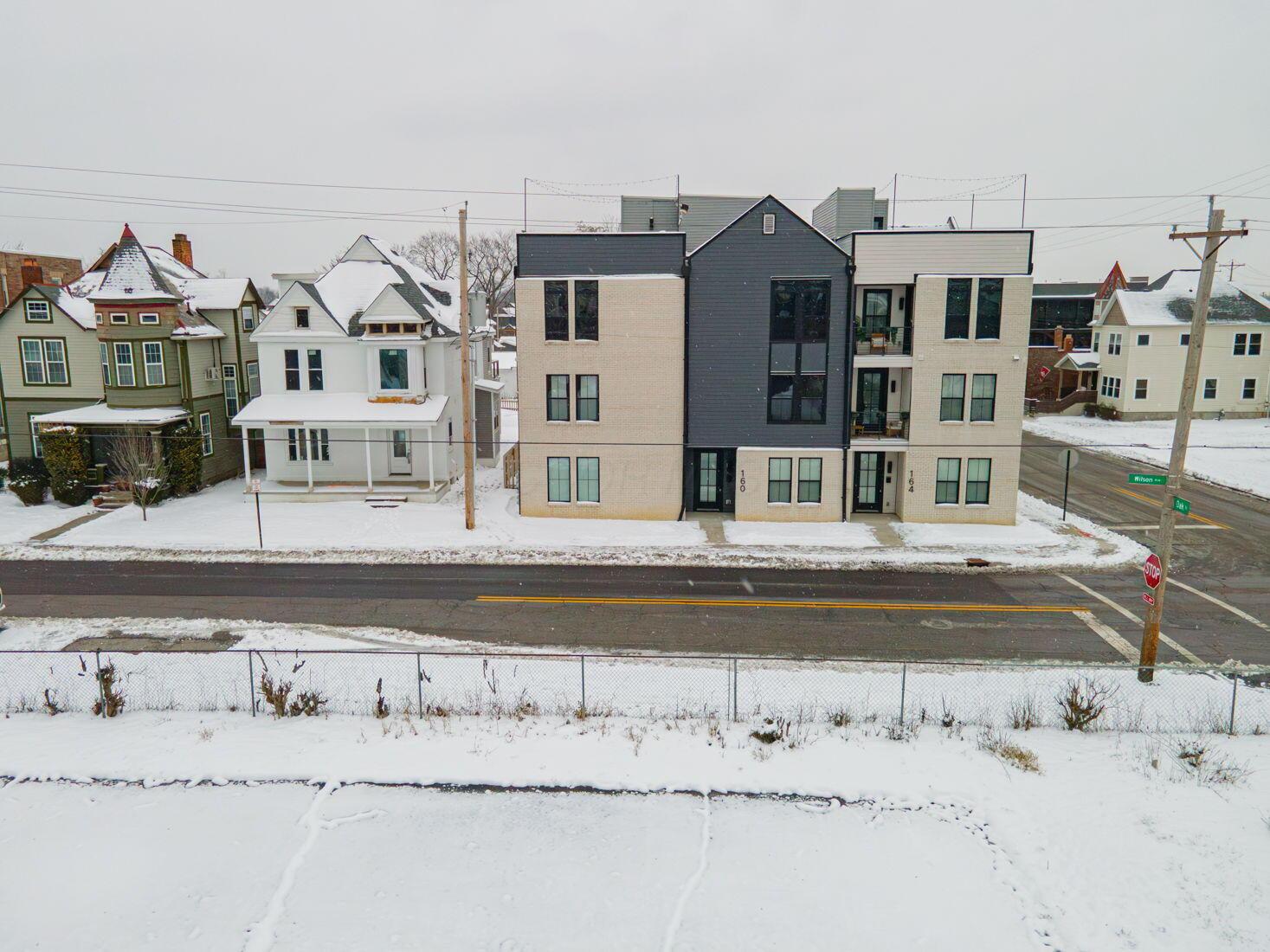 1258 E Oak Street Property Photo 6