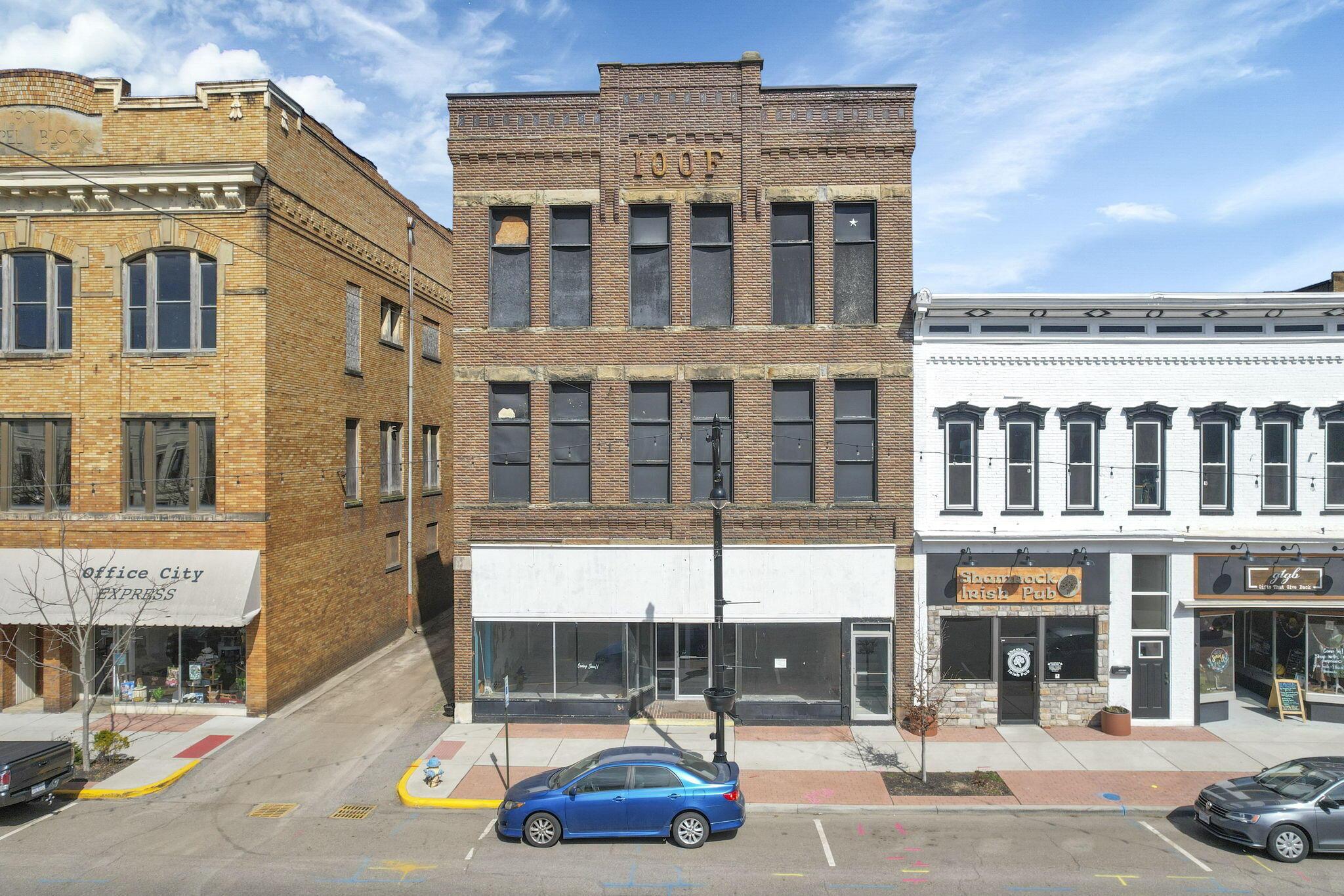 54 E Main Street Property Photo 12