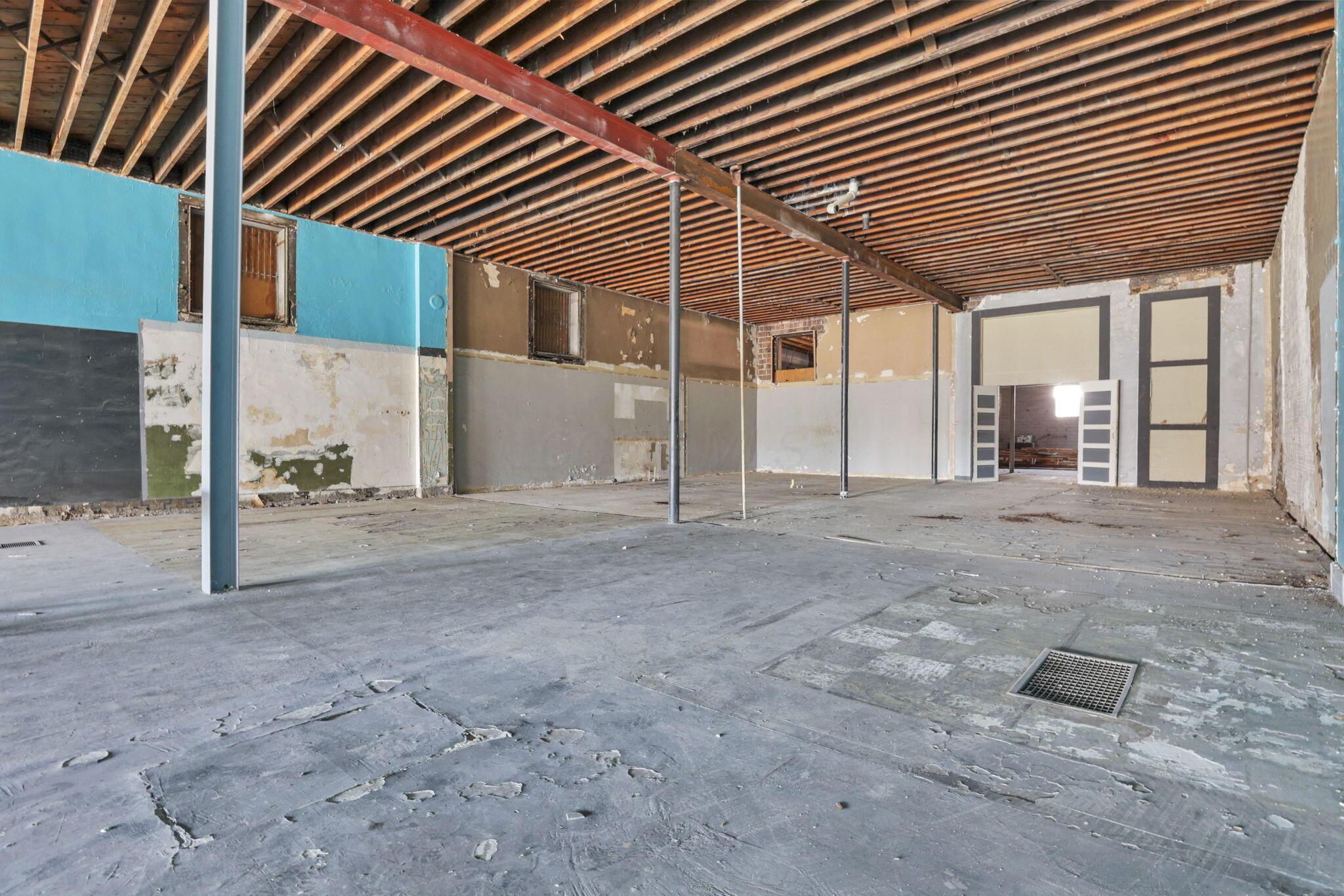 54 E Main Street Property Photo 21