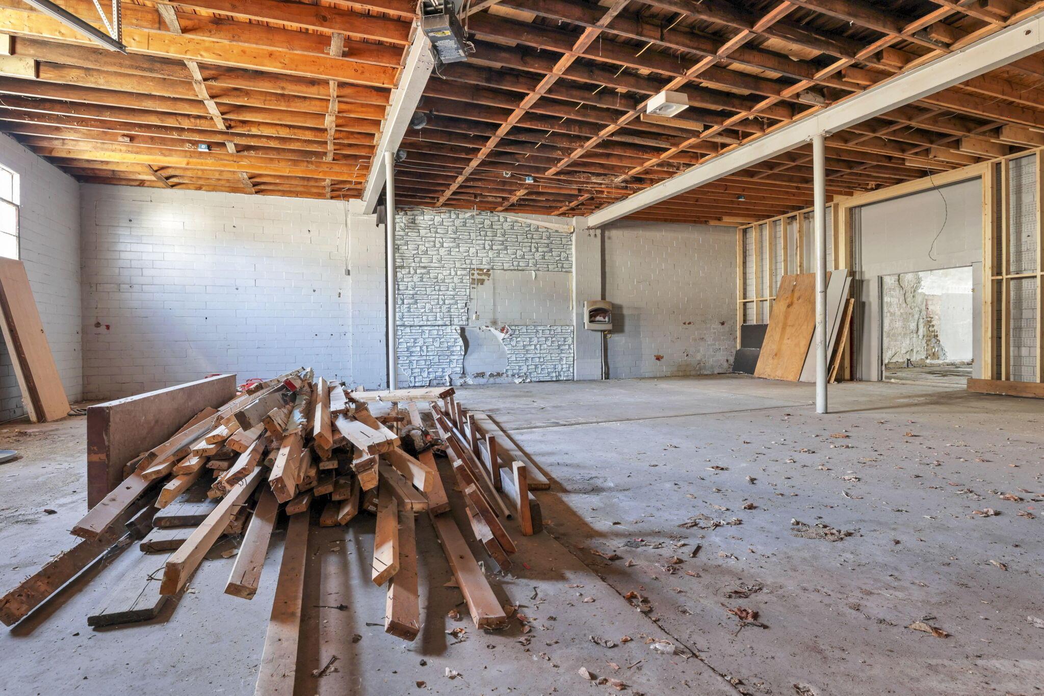 54 E Main Street Property Photo 31