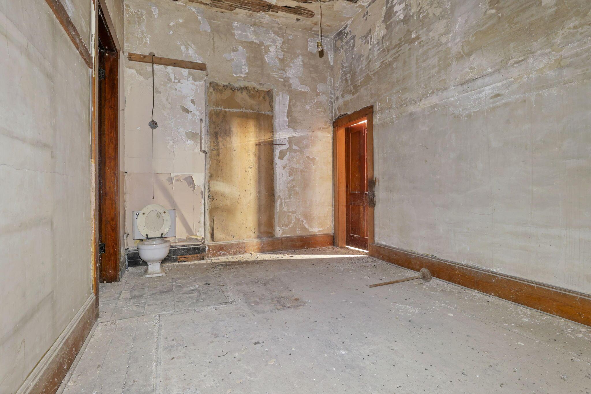 54 E Main Street Property Photo 68