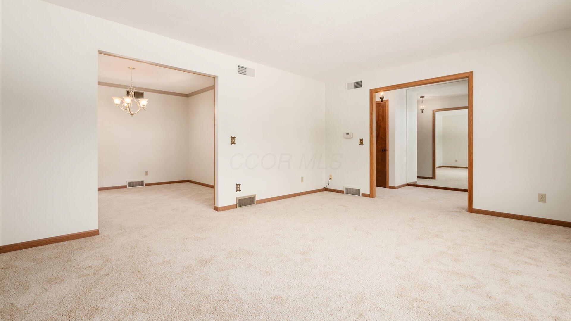 5180 Wilshire Drive Property Photo 9