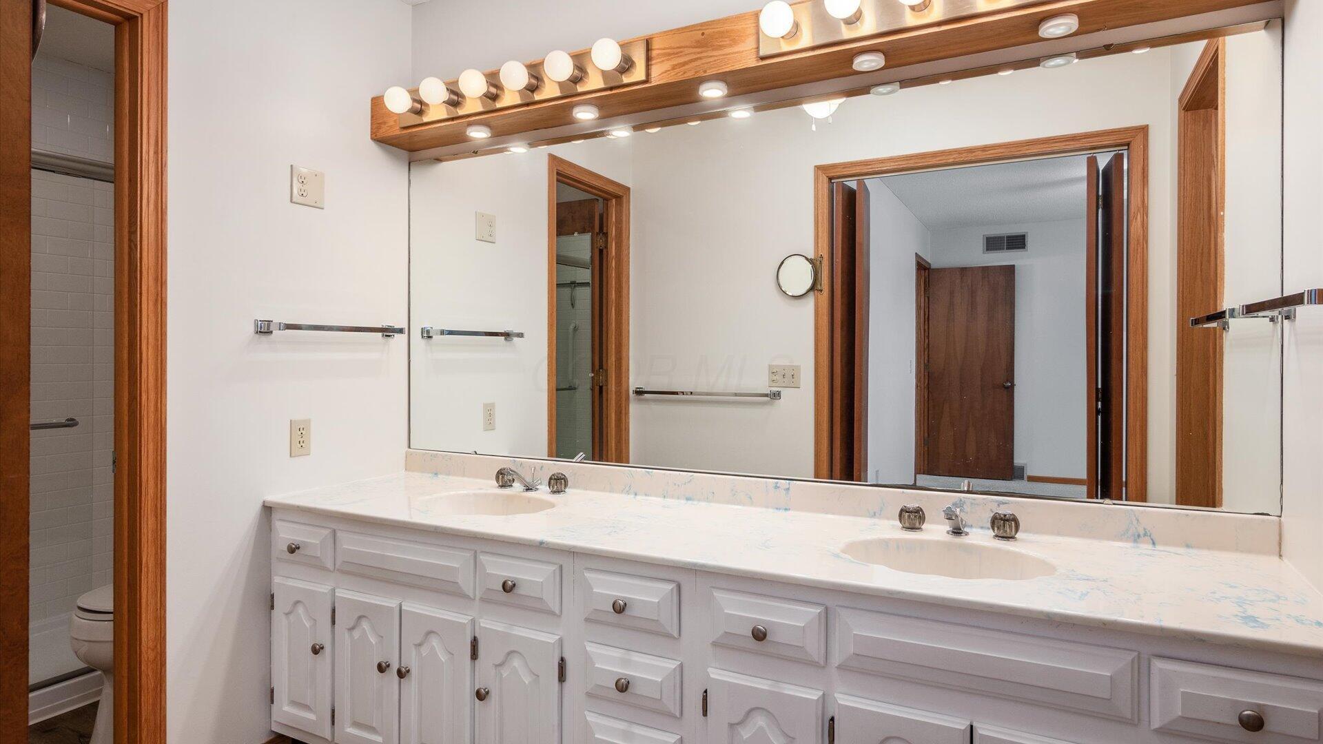 5180 Wilshire Drive Property Photo 27