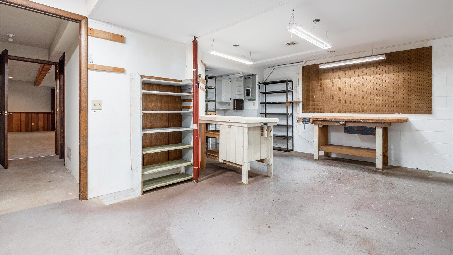 5180 Wilshire Drive Property Photo 41