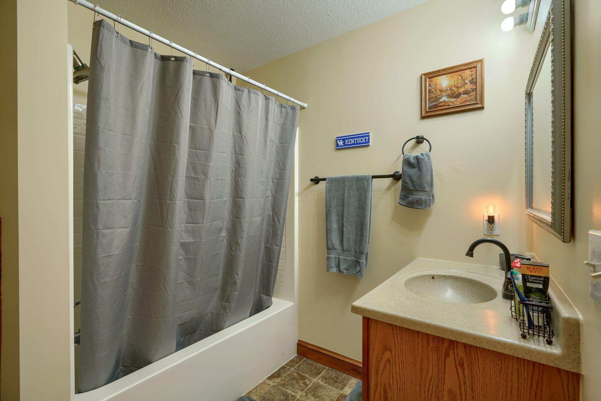 28671 Tarlton Adelphi Road Property Photo 11