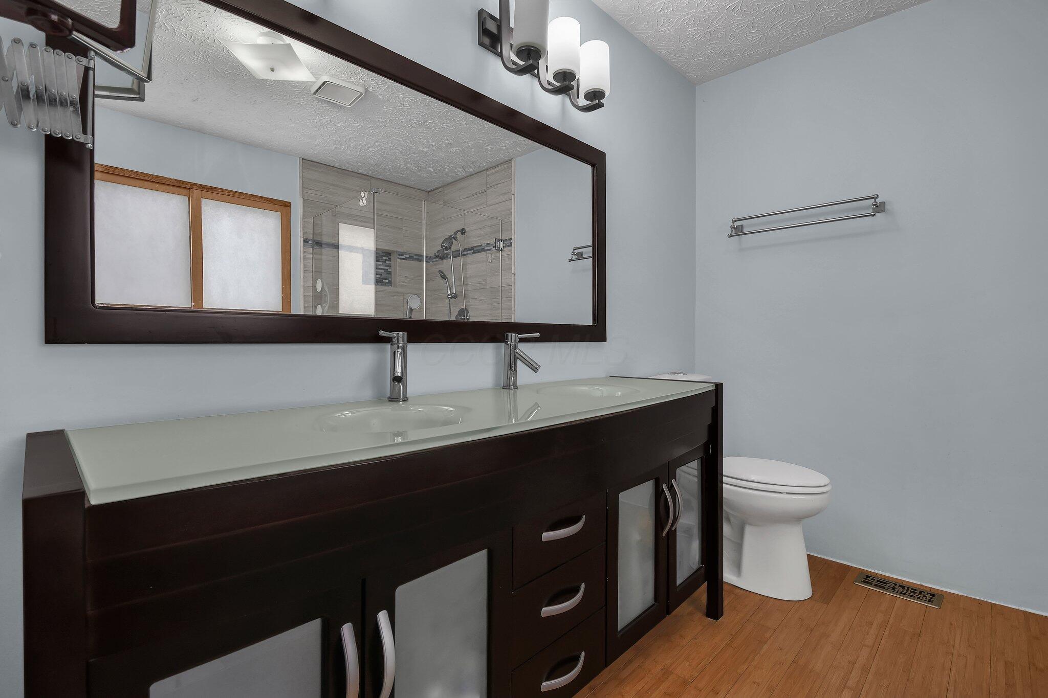 5417 Wolf Run Drive Property Photo 15