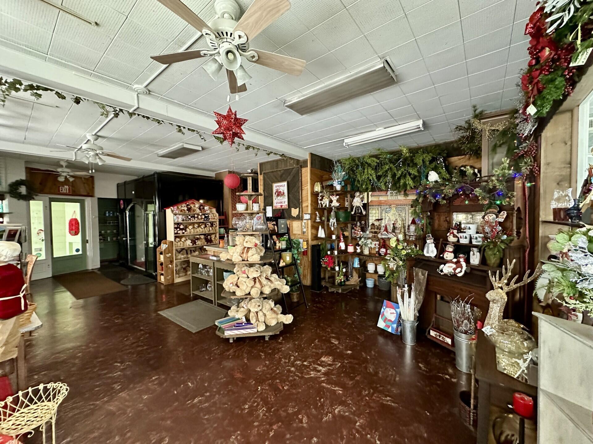 1877 Kenny Road Property Photo 12