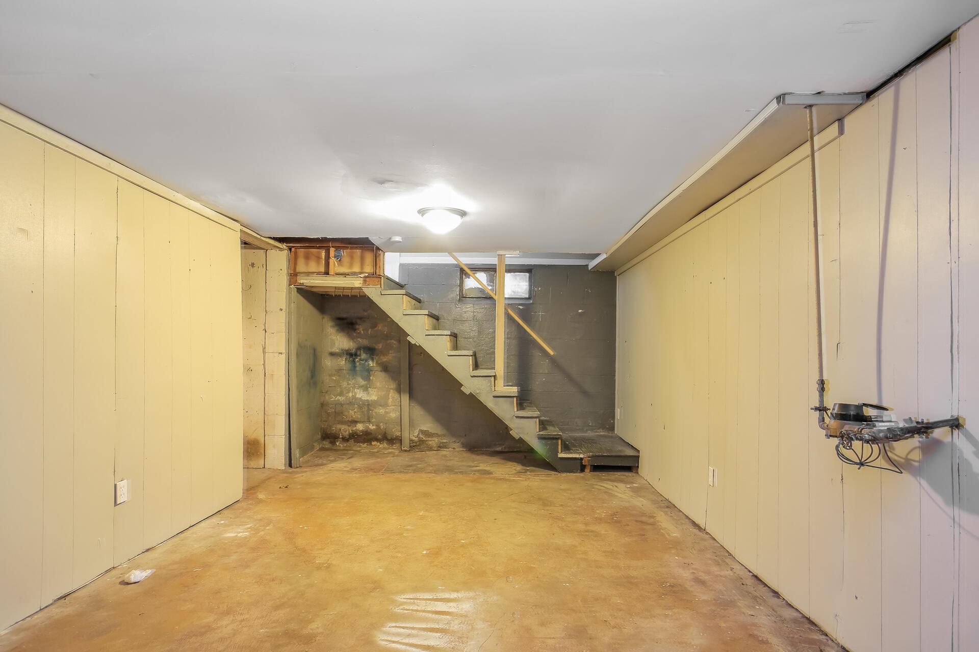 350 S Chase Avenue Property Photo 12