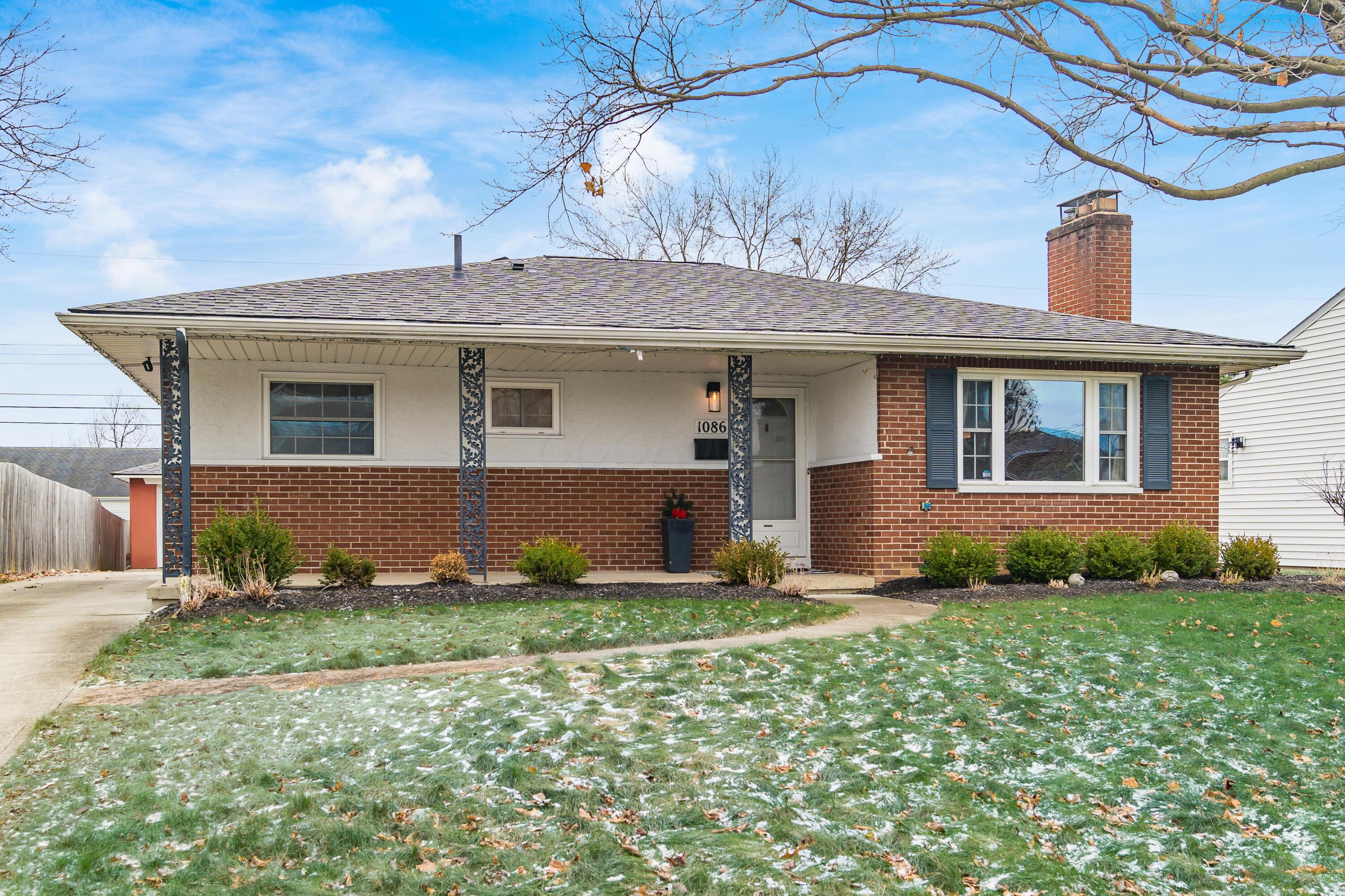 1086 Wiltshire Road Property Photo 3