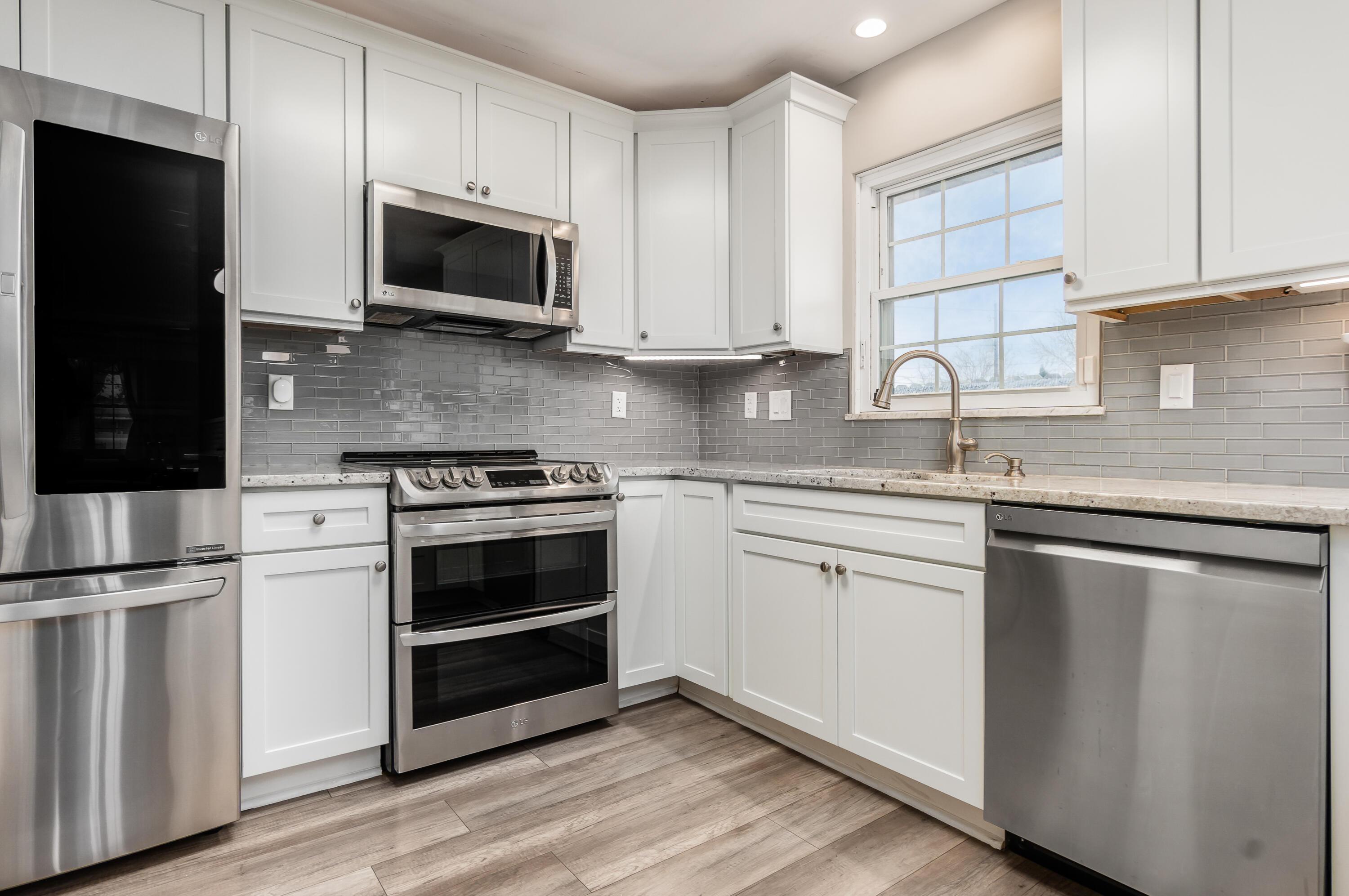 1086 Wiltshire Road Property Photo 15