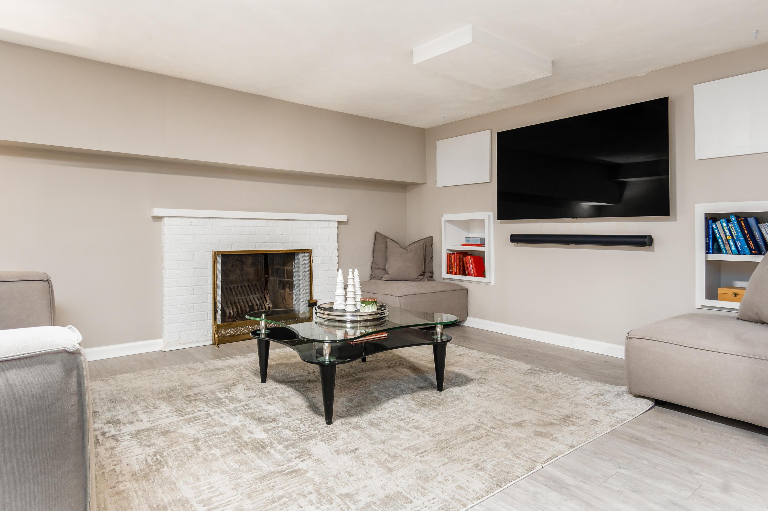 1086 Wiltshire Road Property Photo 28