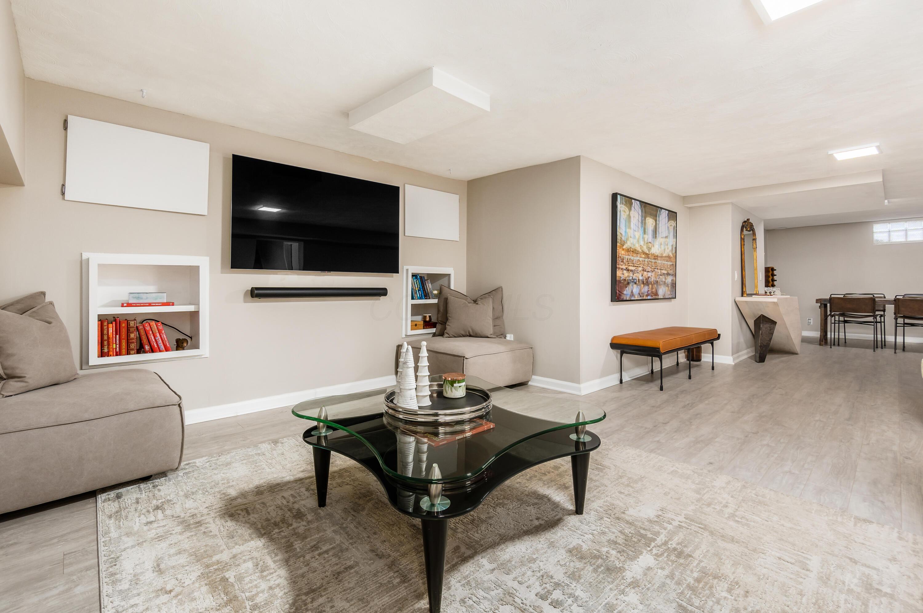 1086 Wiltshire Road Property Photo 29