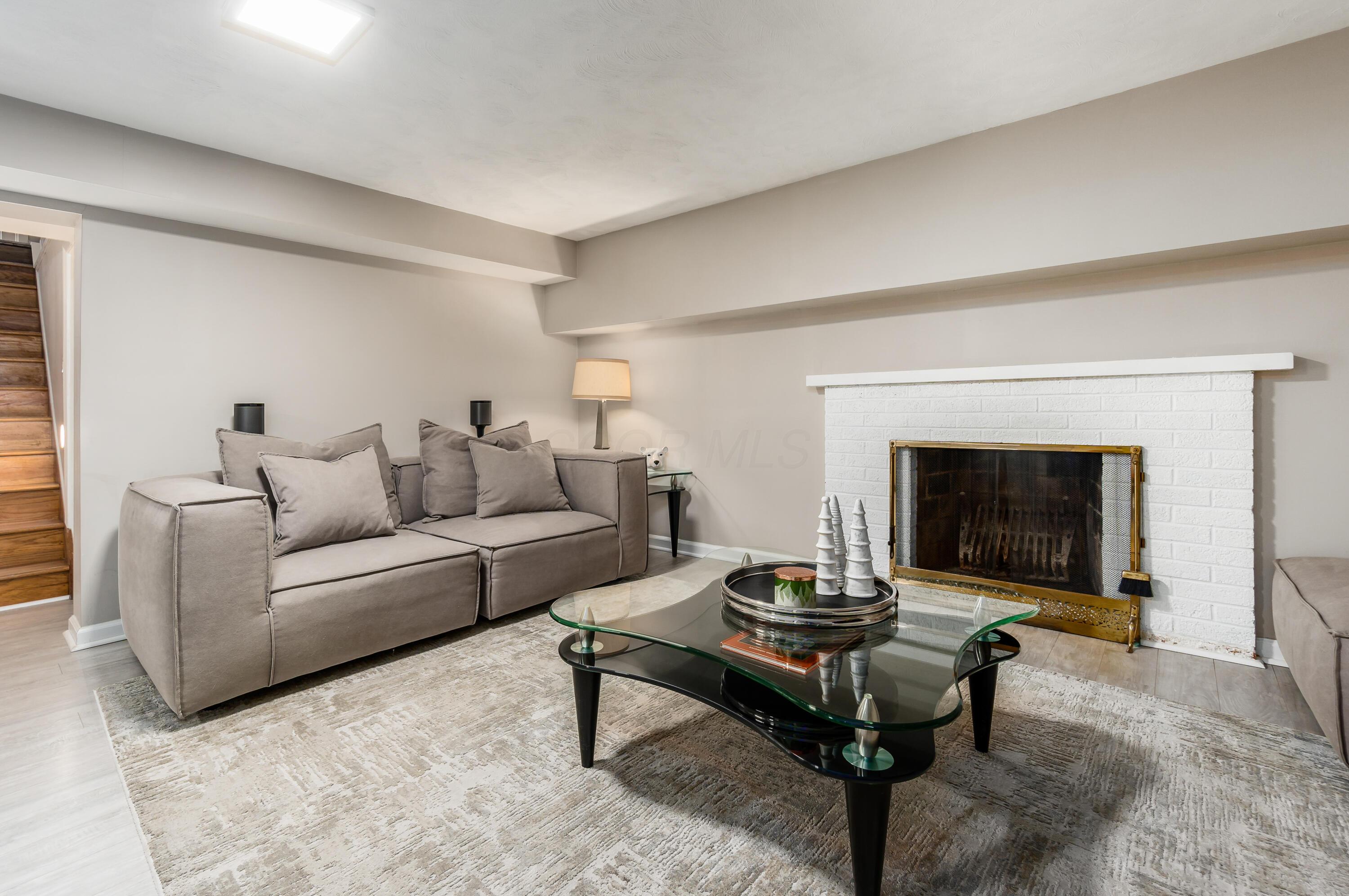 1086 Wiltshire Road Property Photo 30