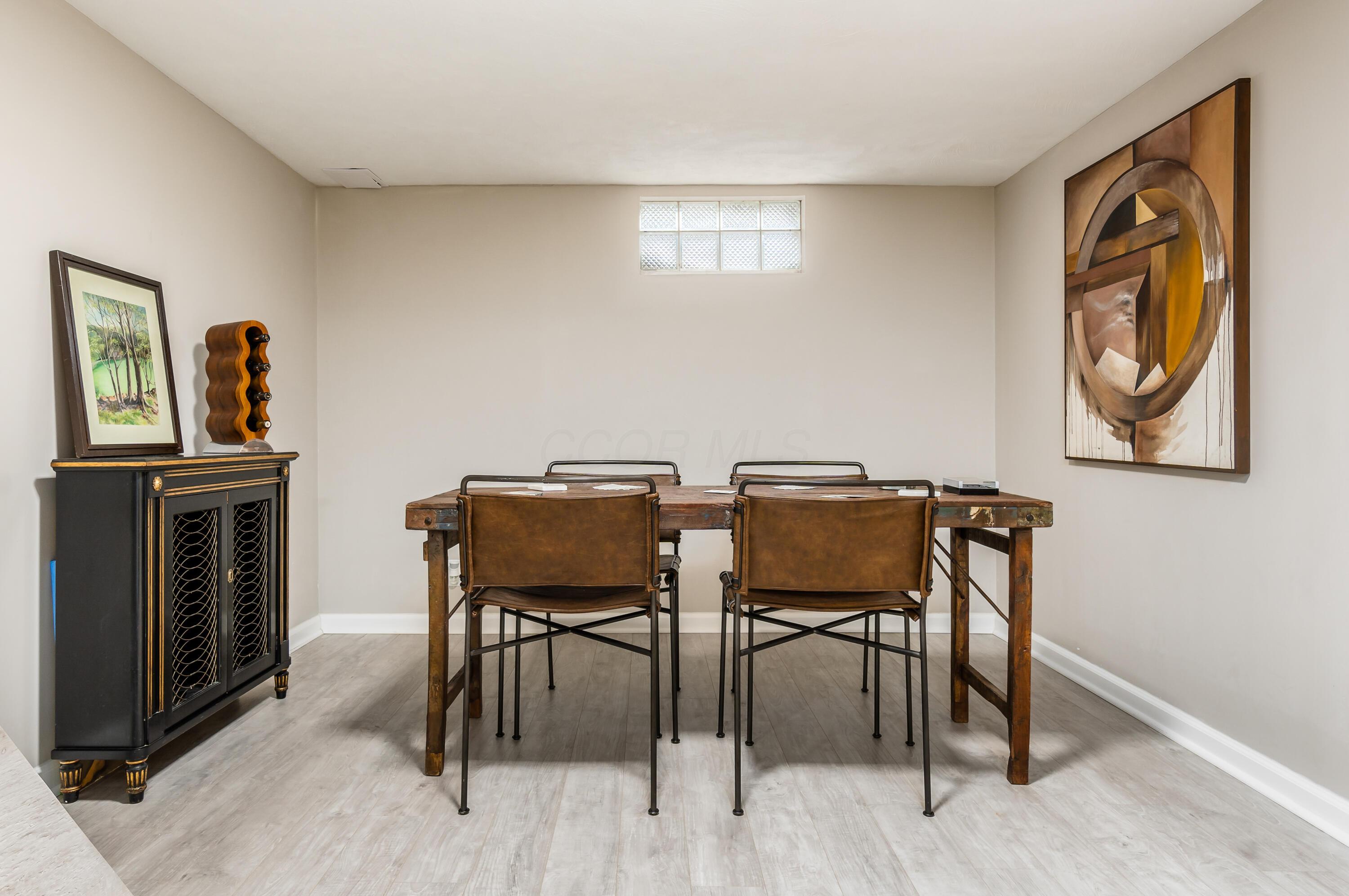 1086 Wiltshire Road Property Photo 34