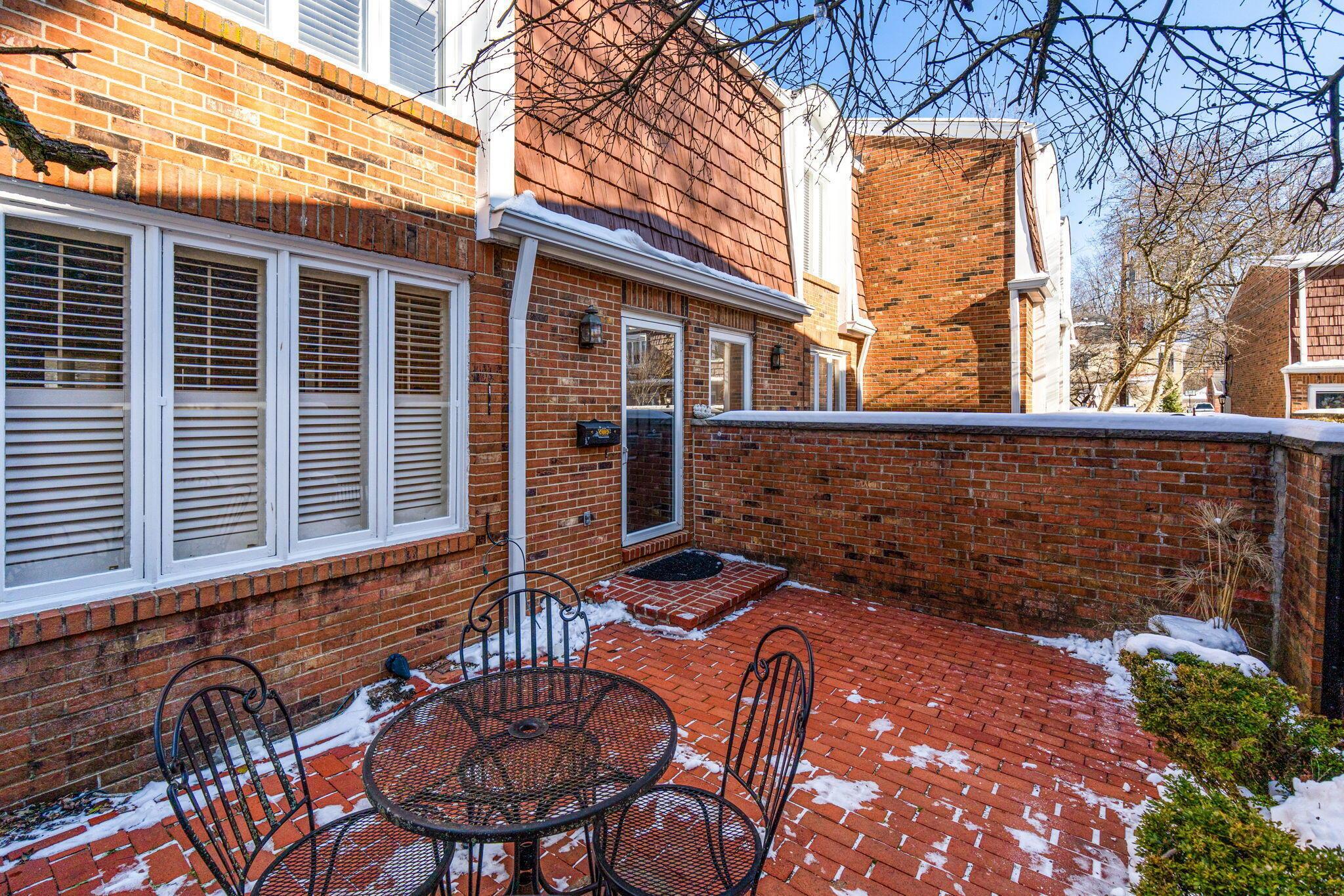 108 E Dublin Granville Road, F Property Photo 7