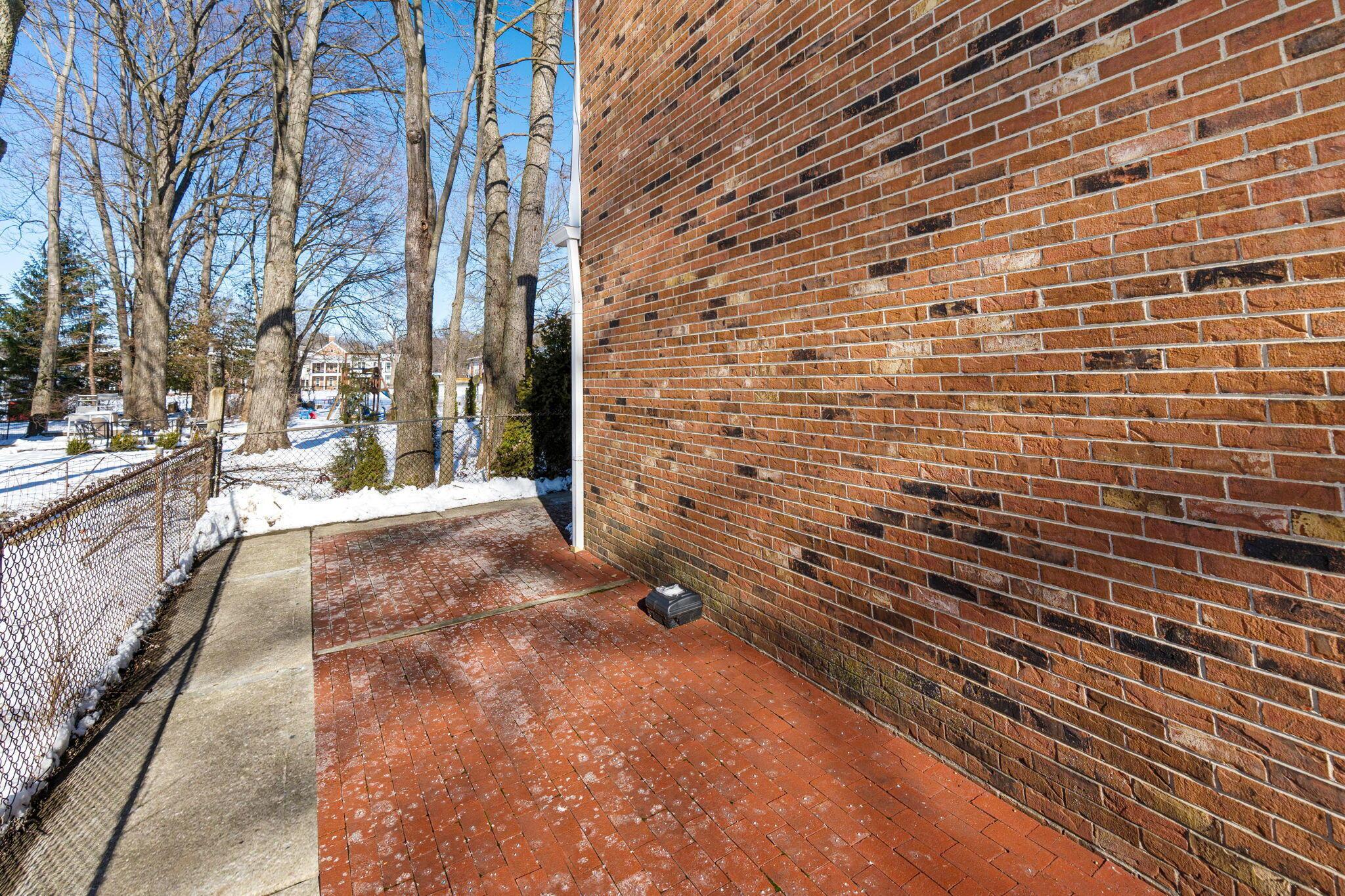 108 E Dublin Granville Road, F Property Photo 11
