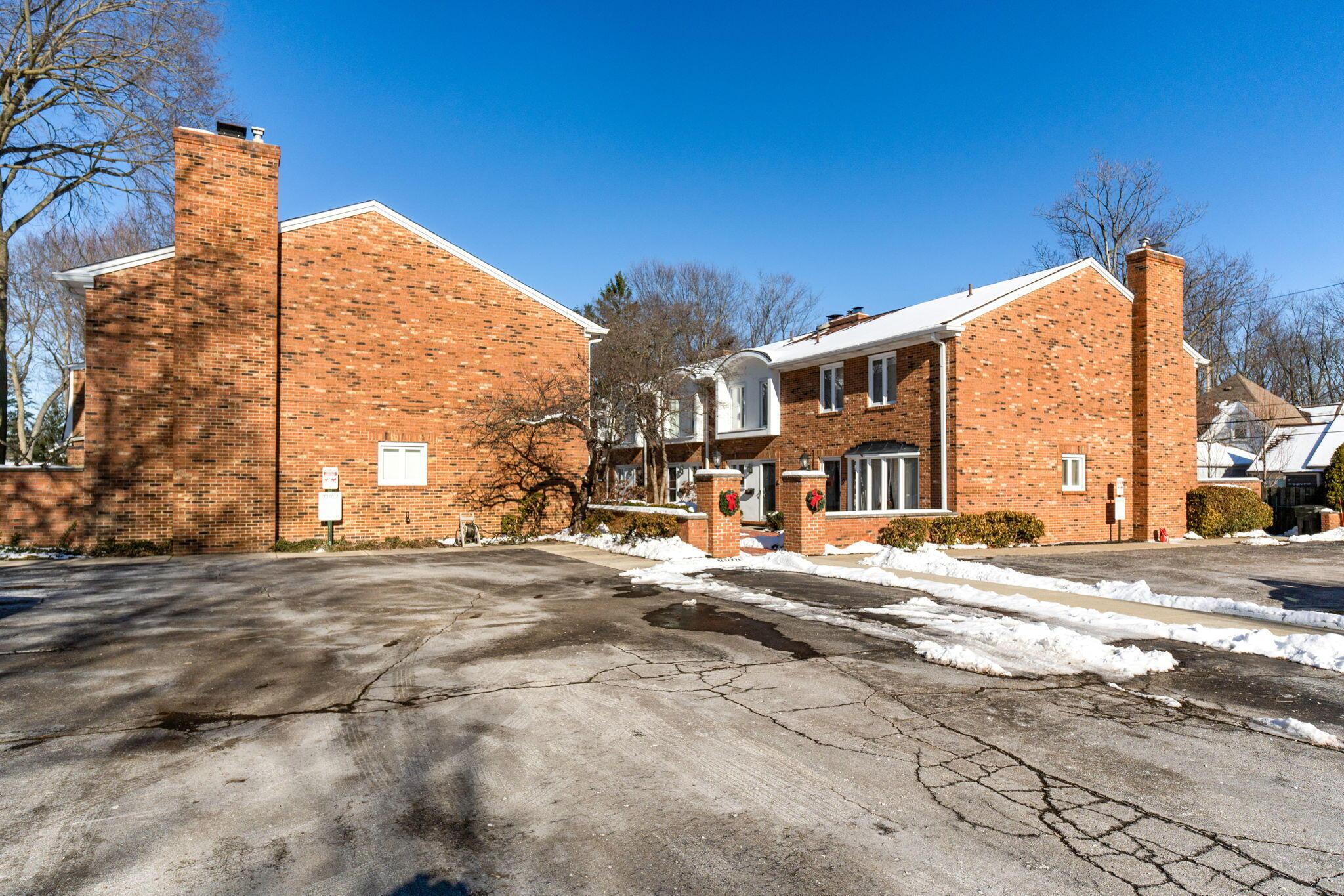 108 E Dublin Granville Road, F Property Photo 22