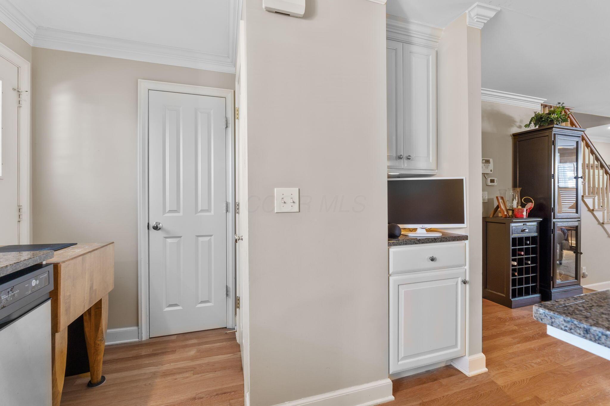 108 E Dublin Granville Road, F Property Photo 43