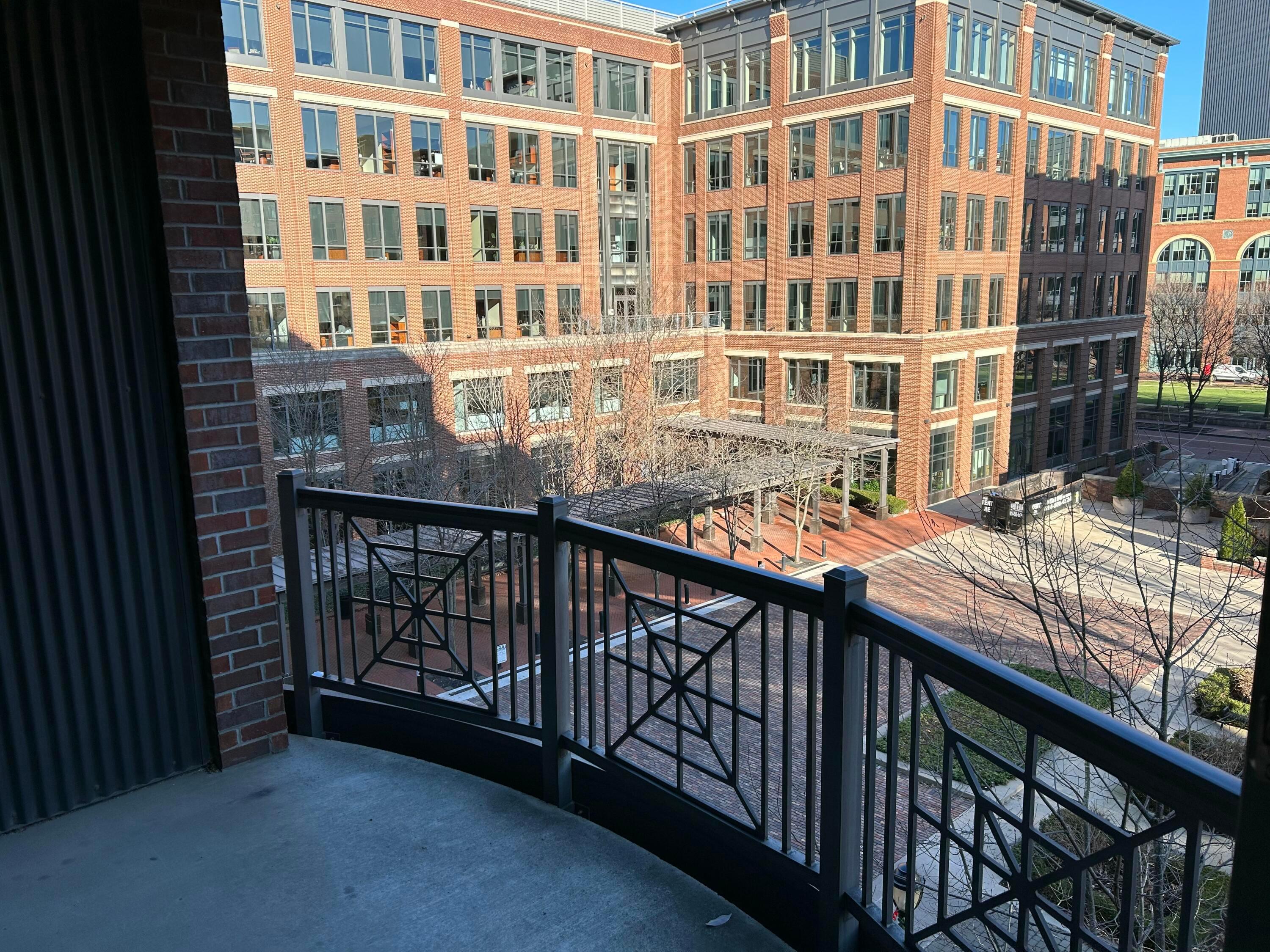 251 Daniel Burnham Square, 404 Property Photo 7