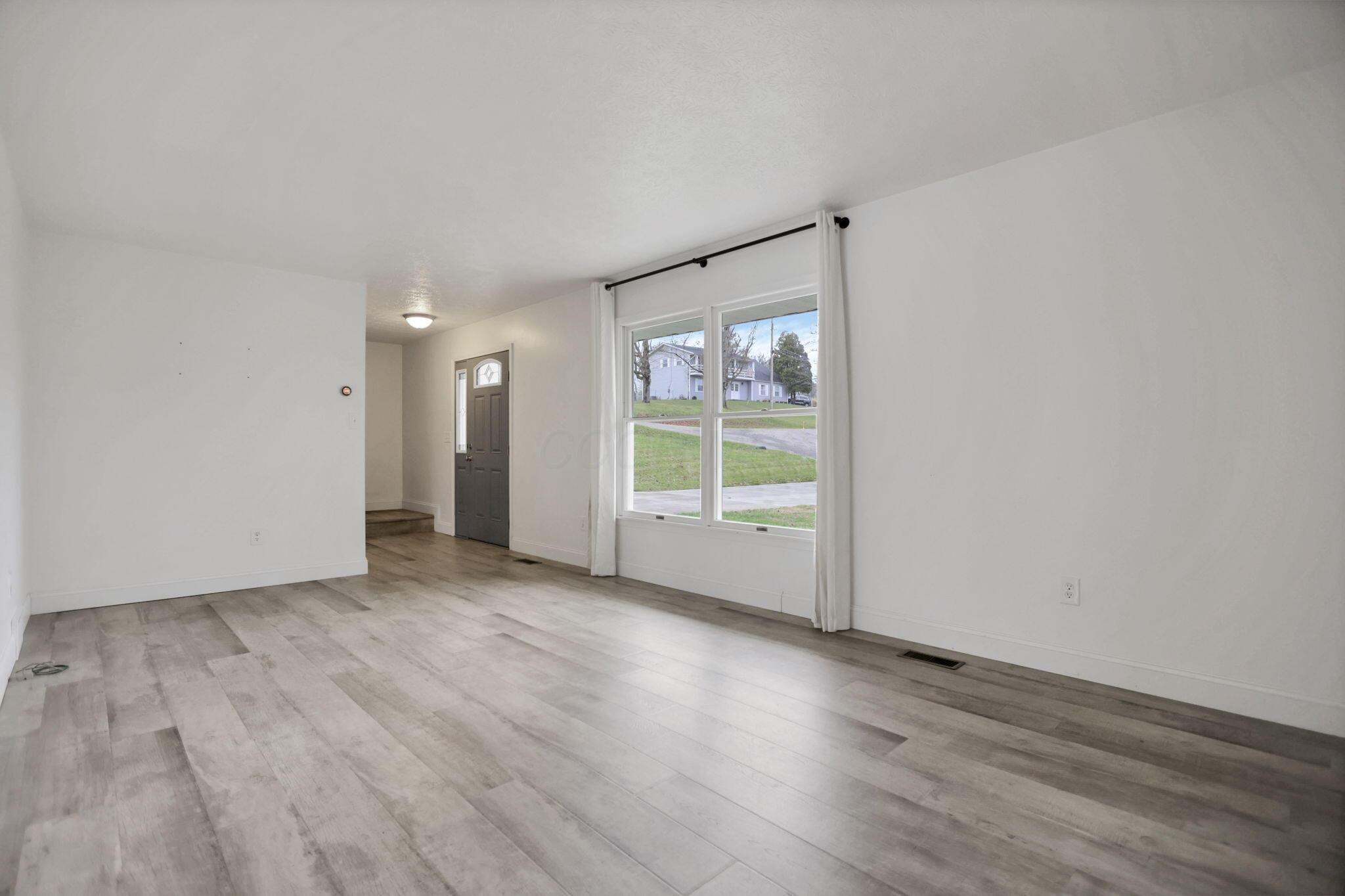 1160 Pembroke Road Property Photo 8