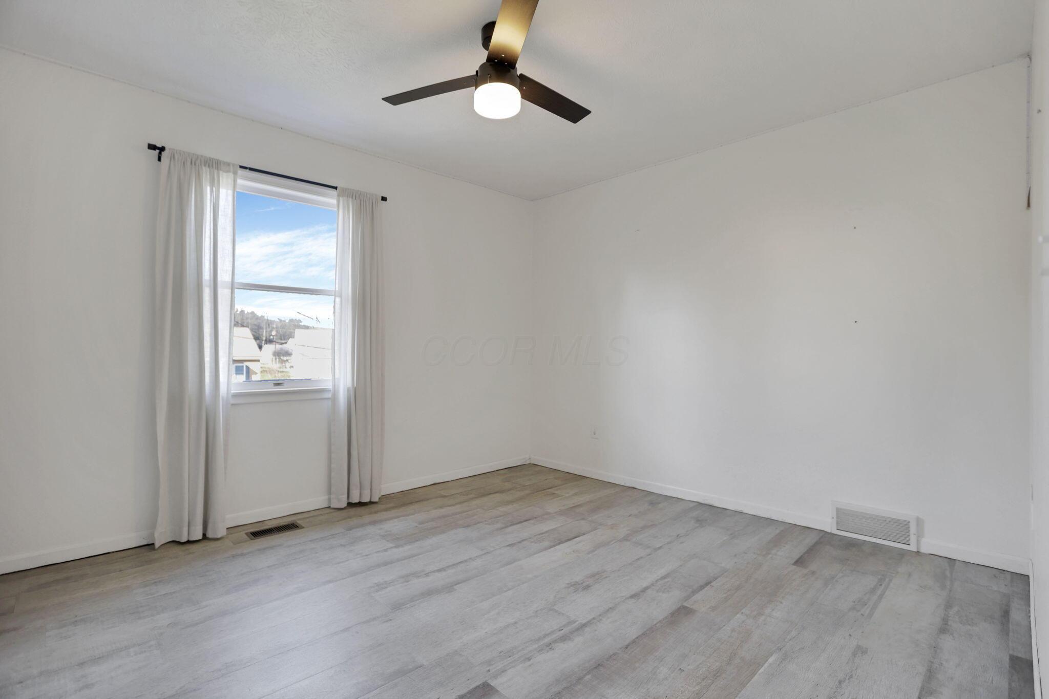 1160 Pembroke Road Property Photo 34