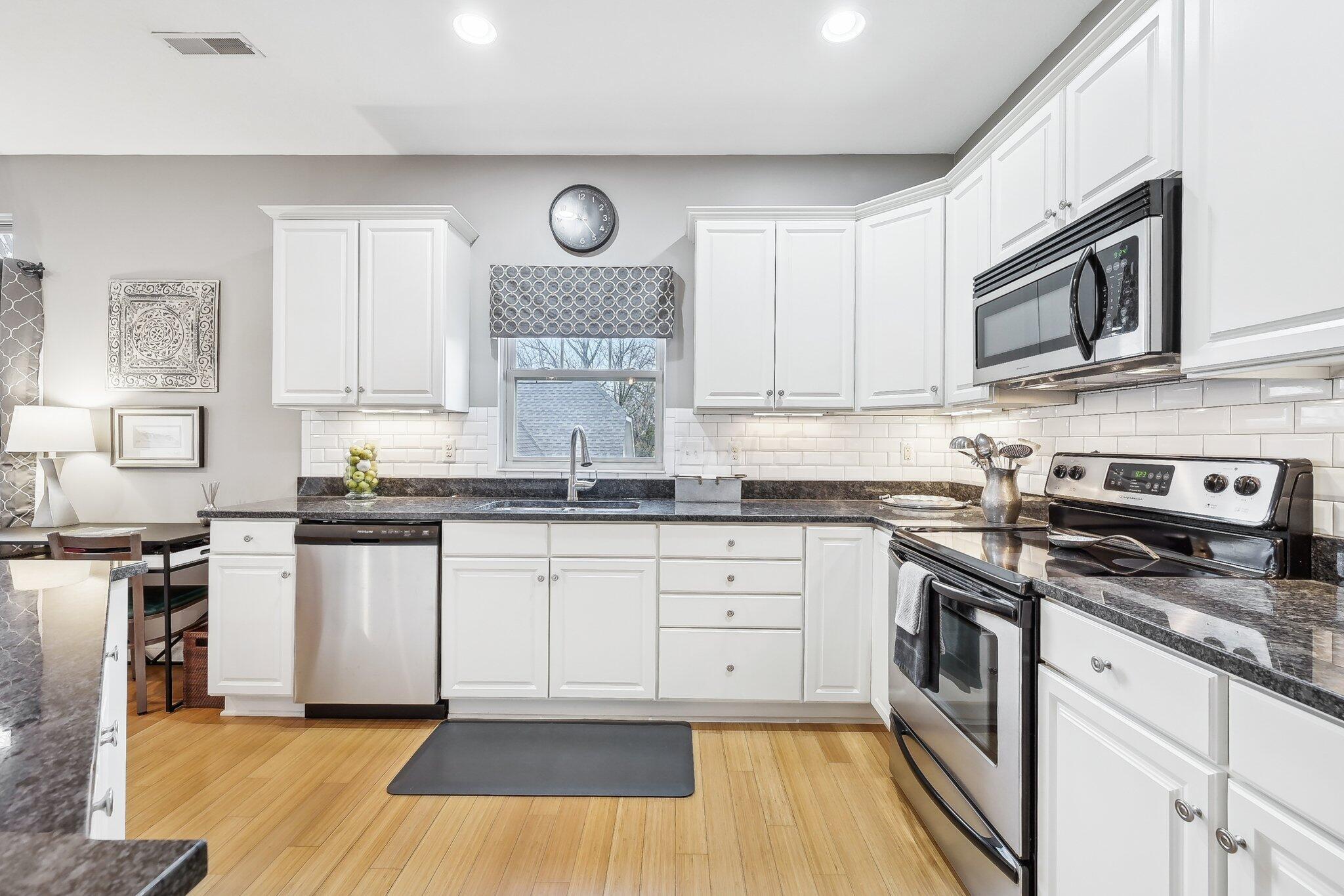 2403 Keep Place Property Photo 17
