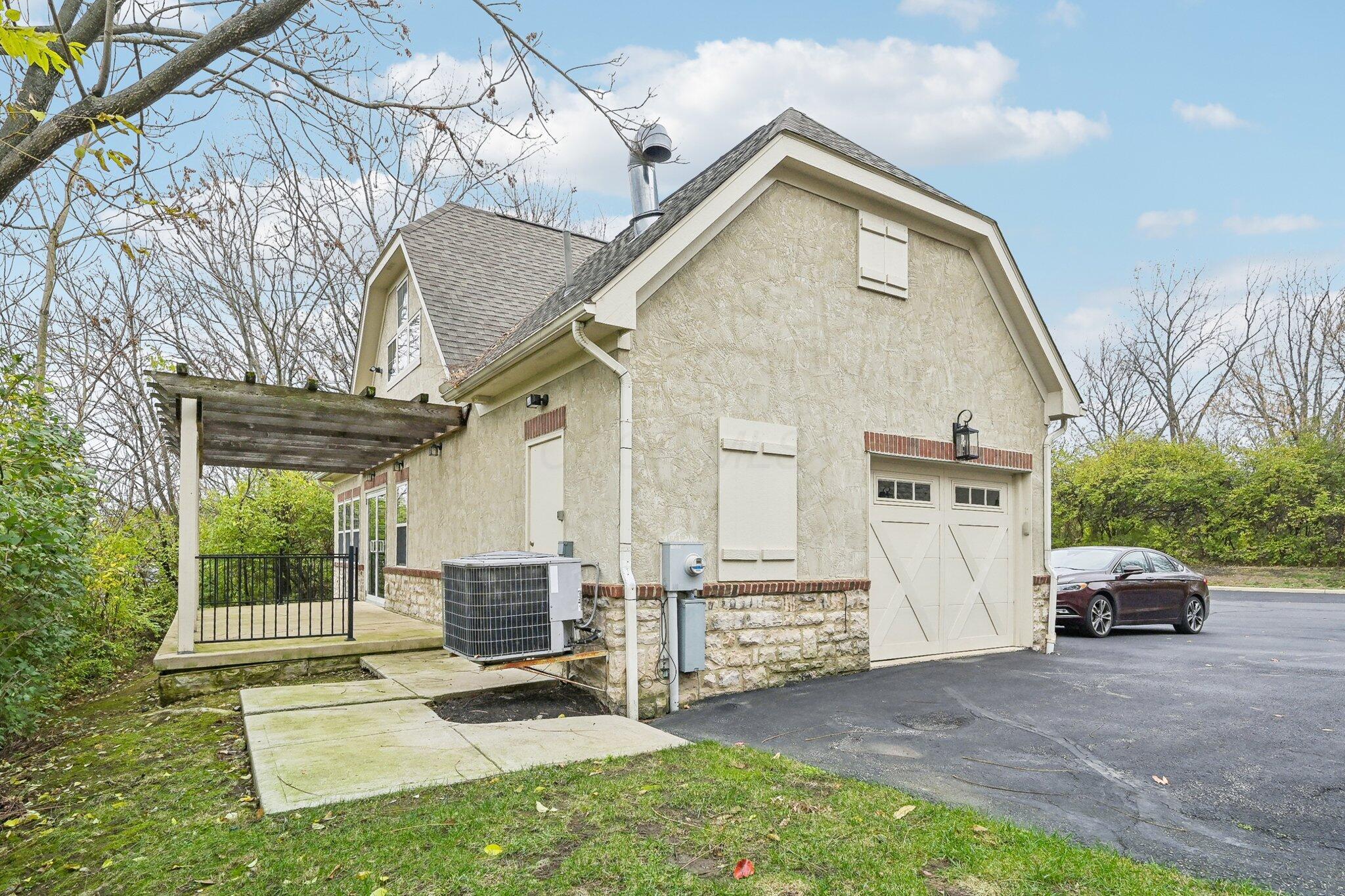 2403 Keep Place Property Photo 33
