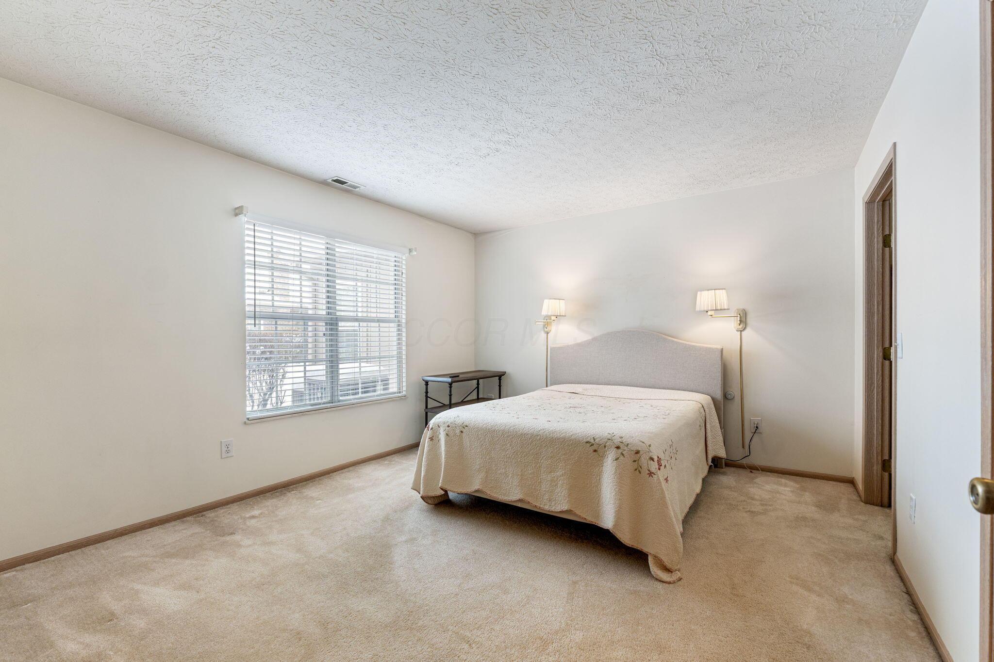 5806 Willow Lake Drive Property Photo 15