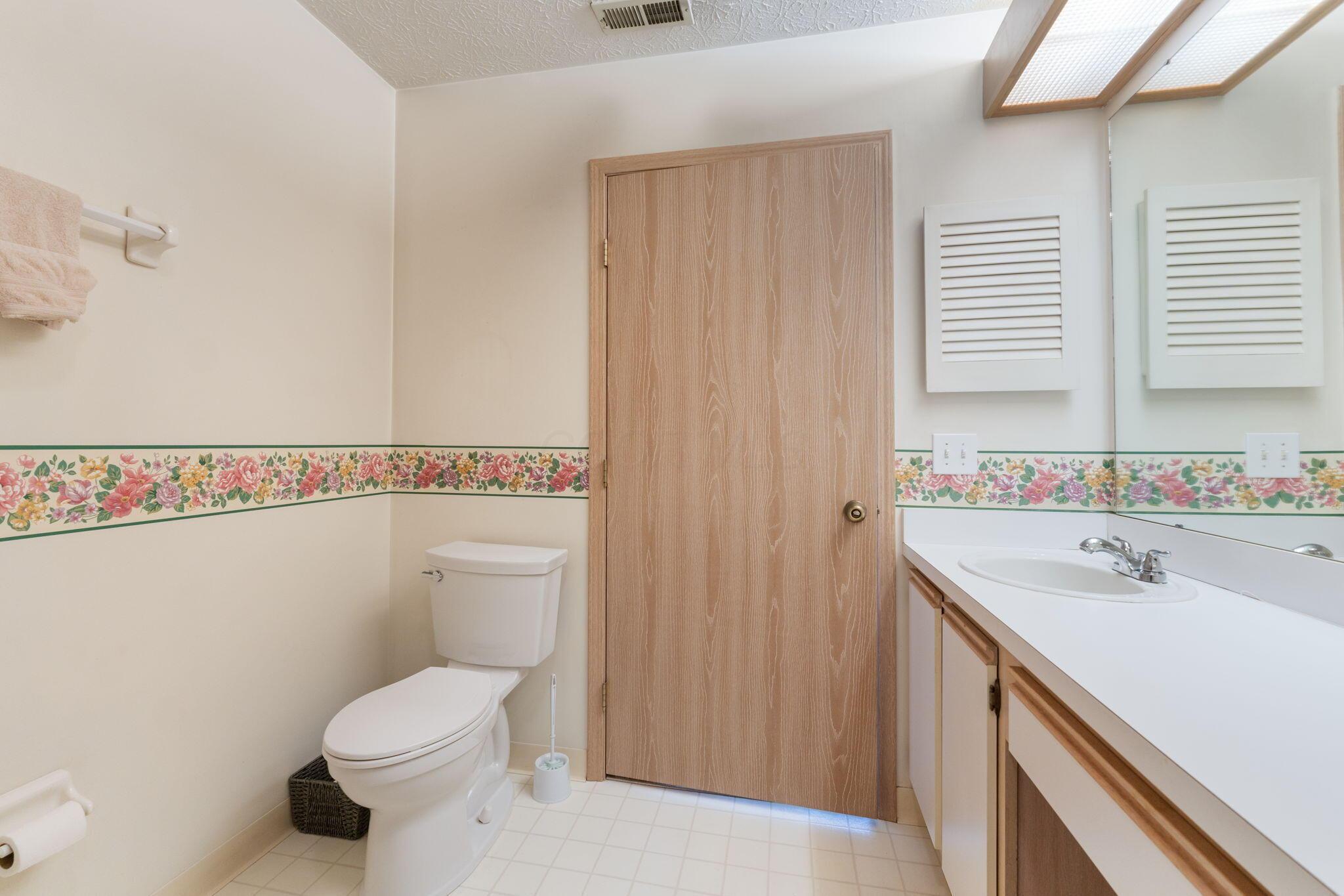 5806 Willow Lake Drive Property Photo 18