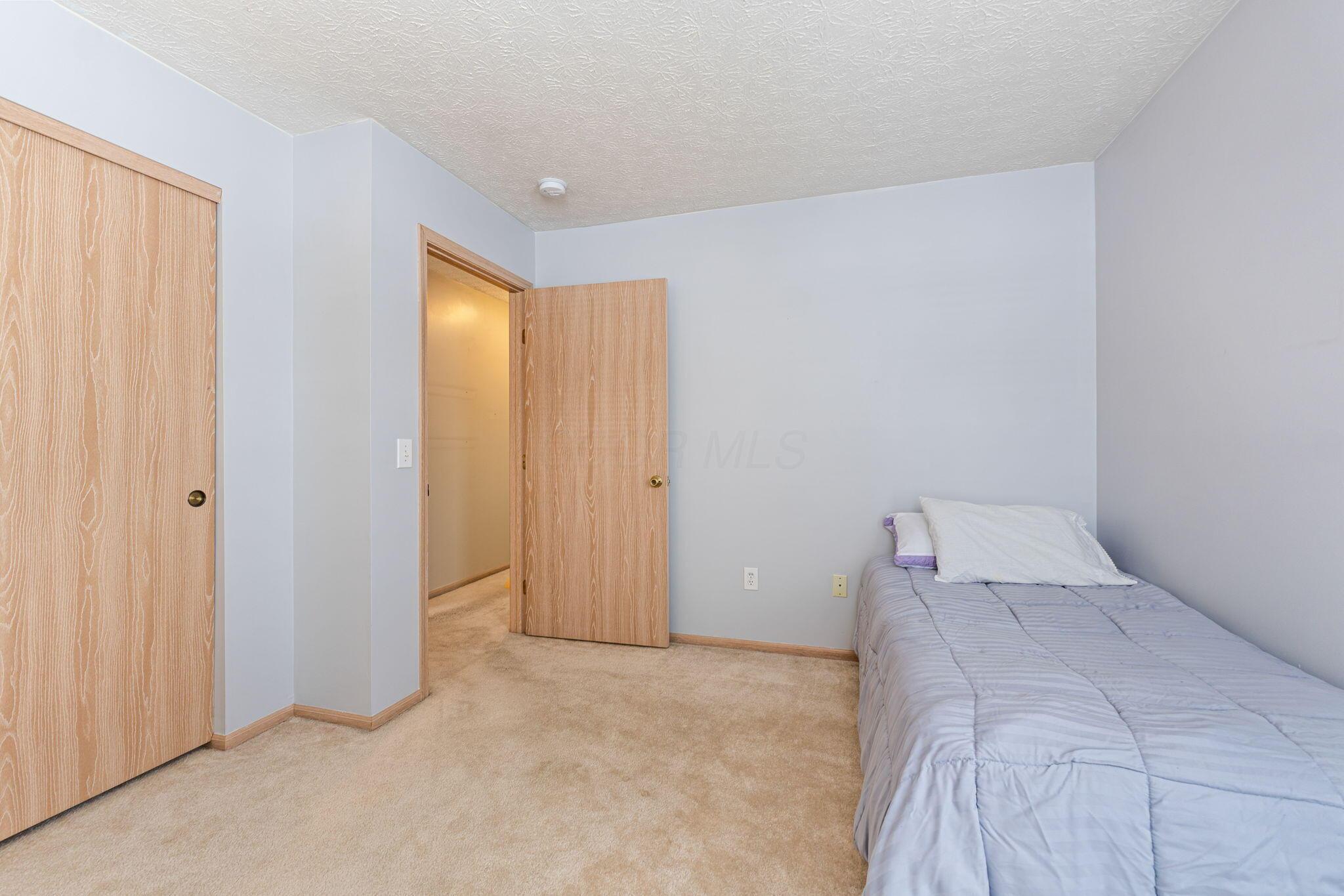 5806 Willow Lake Drive Property Photo 19