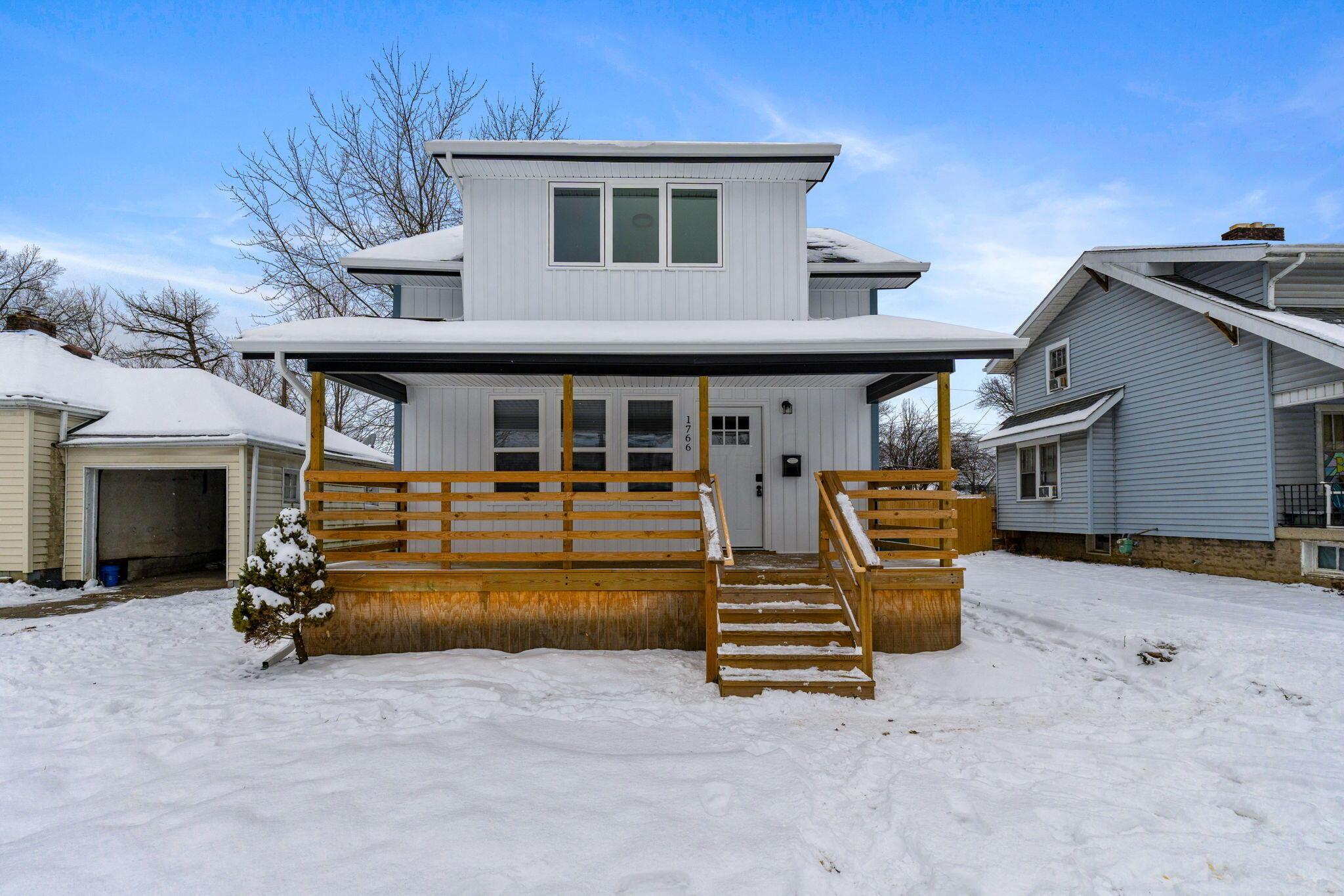 1766 E Kenworth Road Property Photo 3