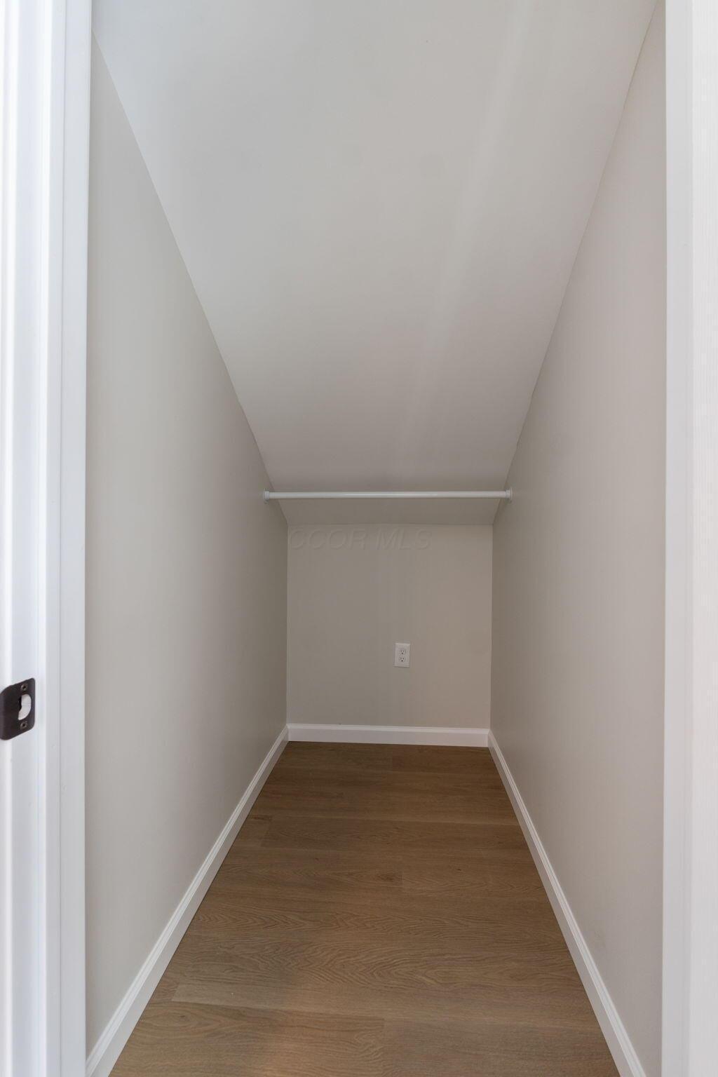 1766 E Kenworth Road Property Photo 29