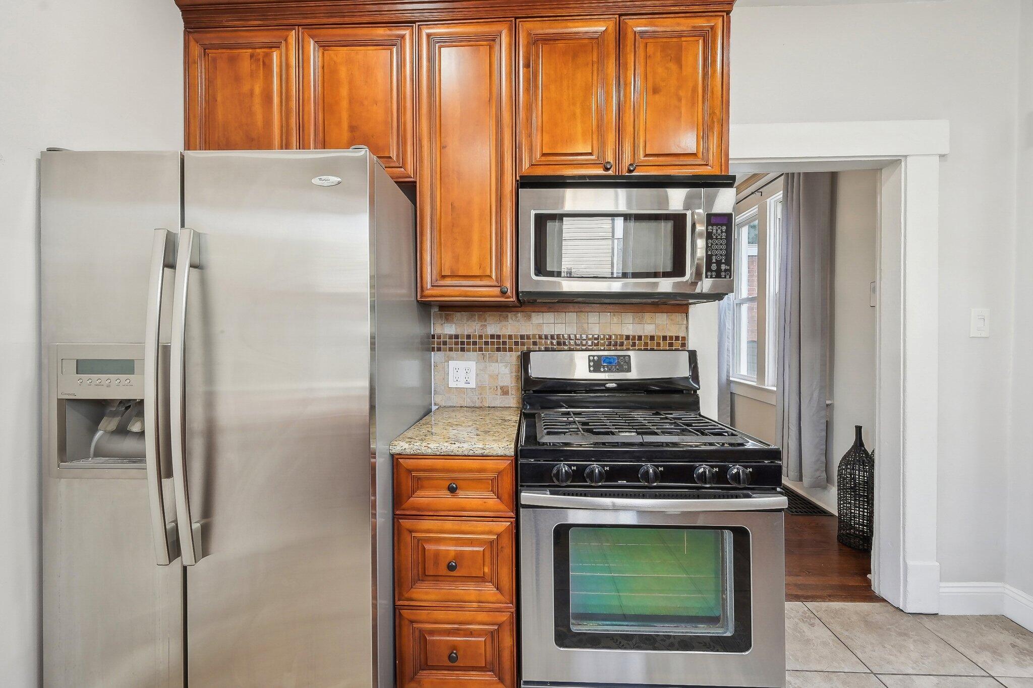 480 Siebert Street Property Photo 18
