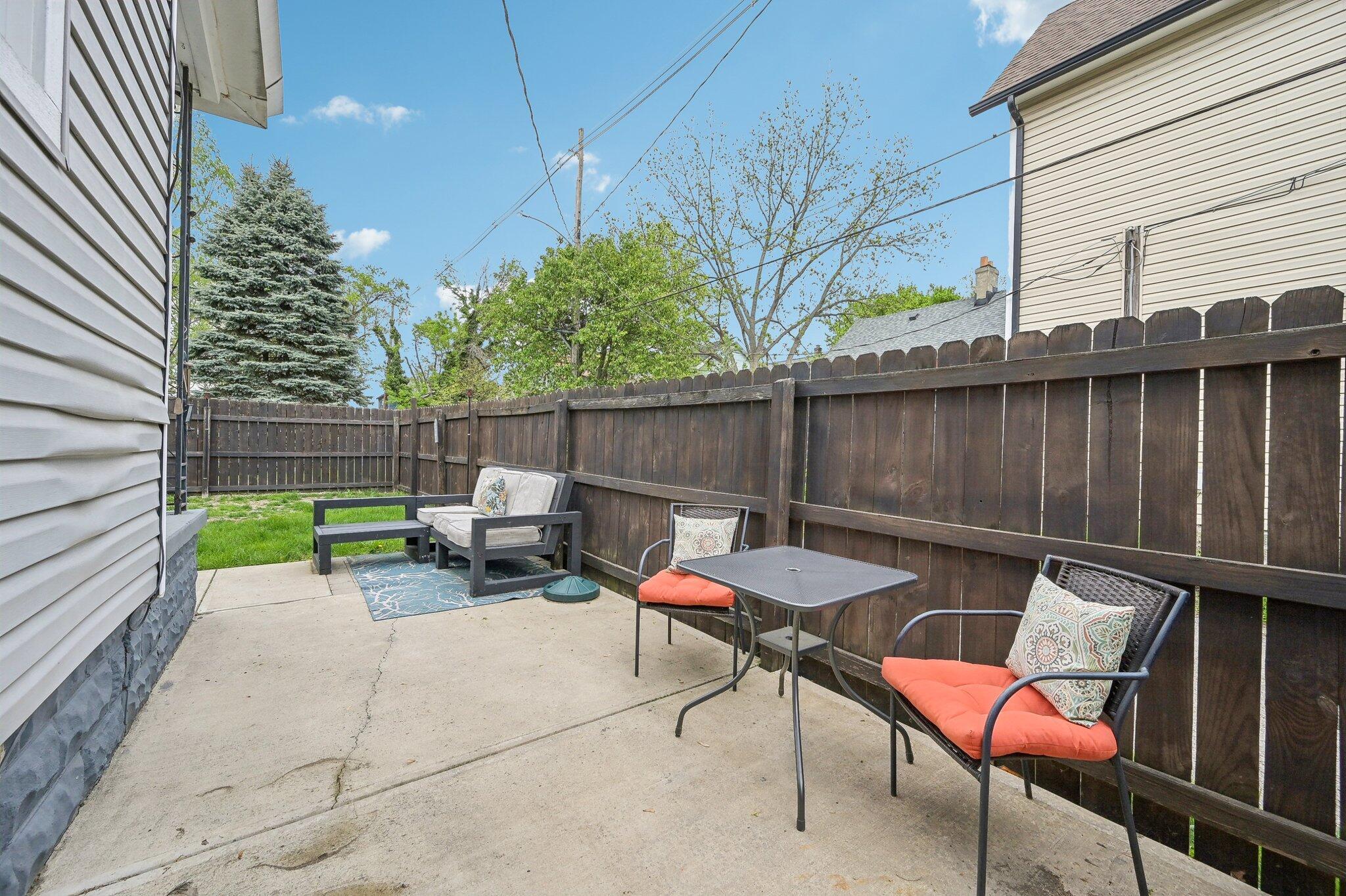 480 Siebert Street Property Photo 35