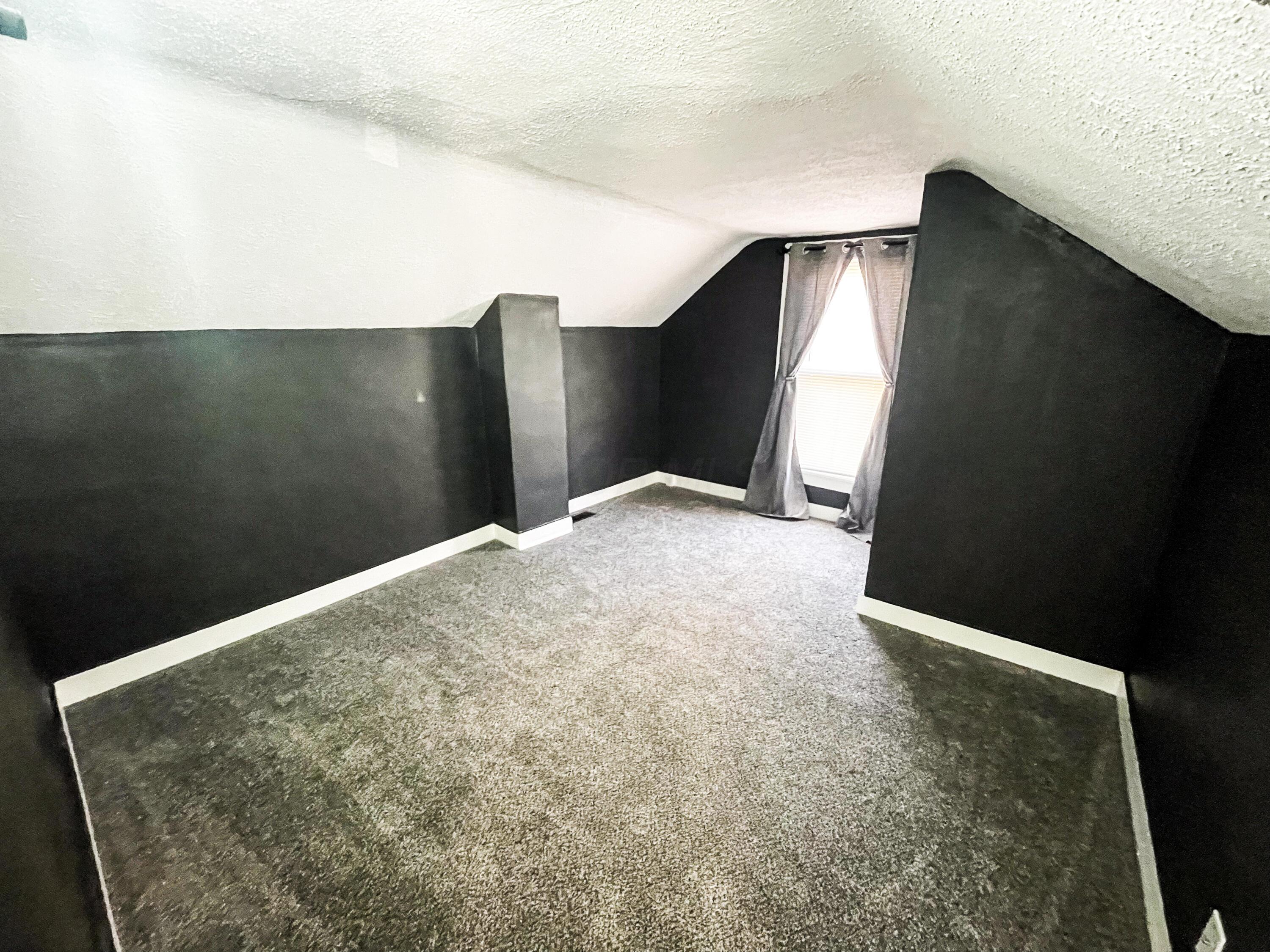 132 W Mill Street Property Photo 15