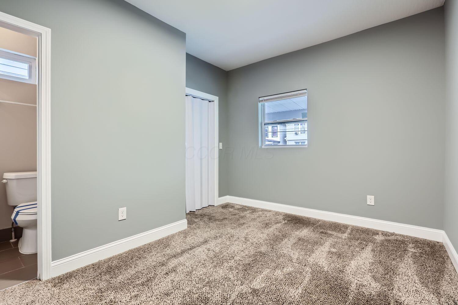 73 N Central Avenue Property Photo 12