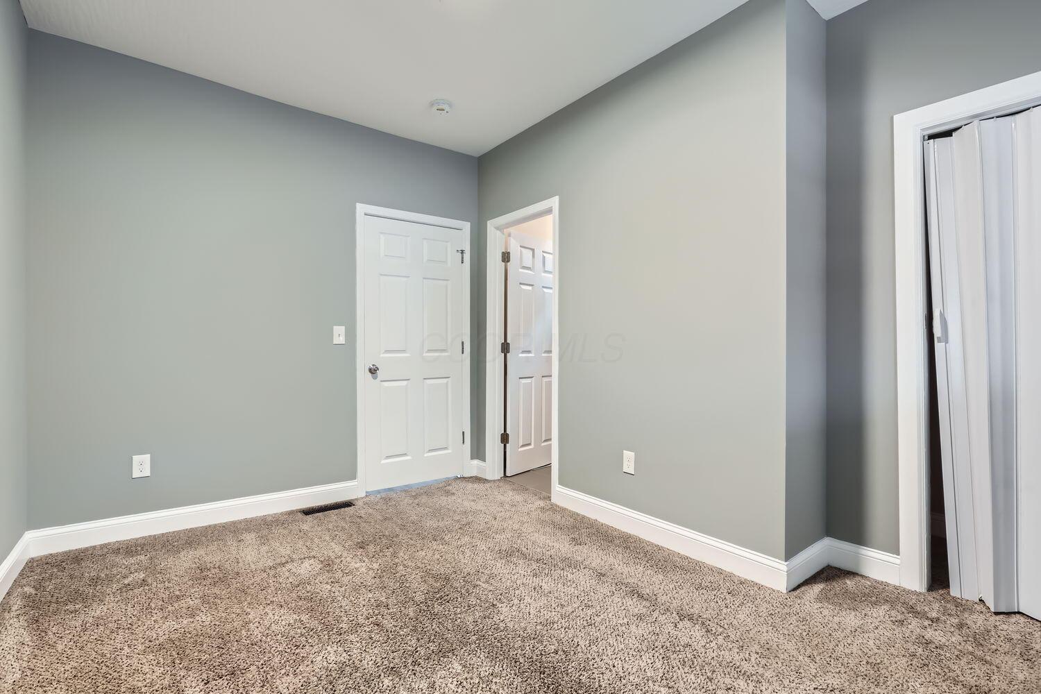 73 N Central Avenue Property Photo 13