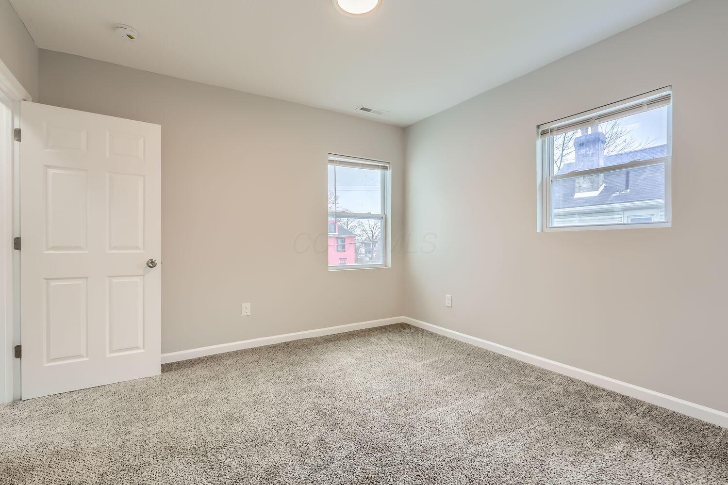 73 N Central Avenue Property Photo 19