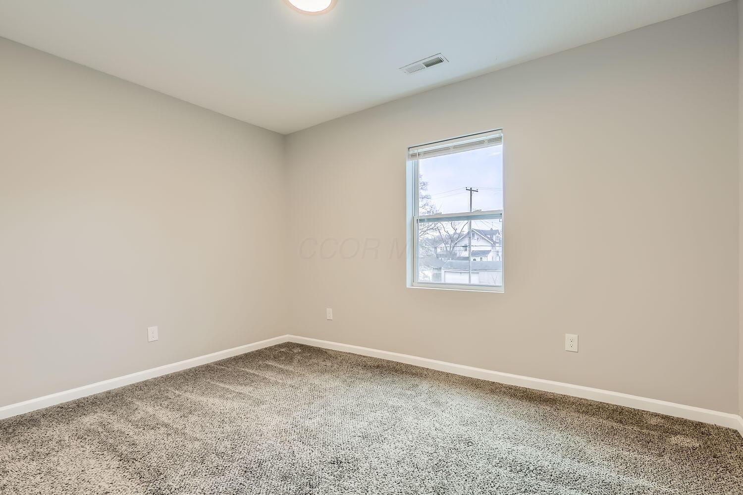 73 N Central Avenue Property Photo 22
