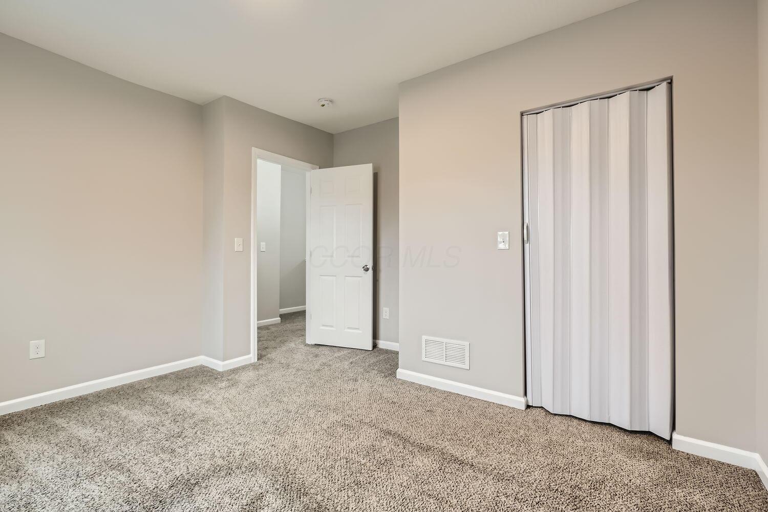 73 N Central Avenue Property Photo 23