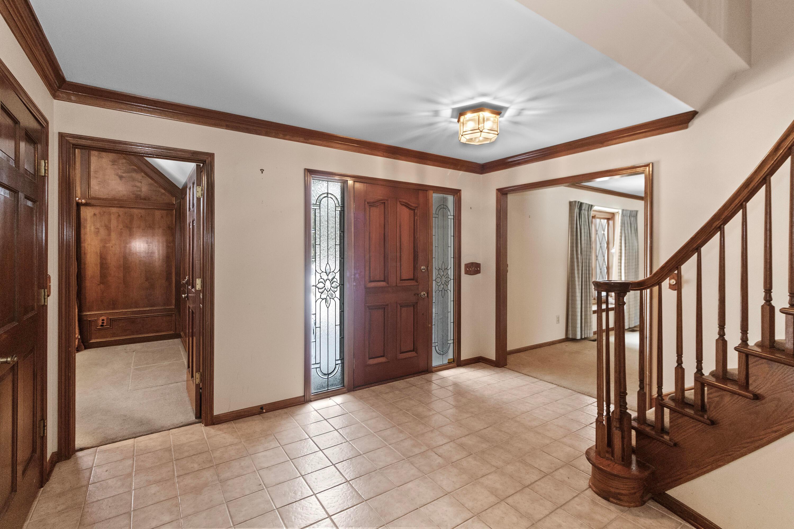 50 Valley Run Drive Property Photo 3
