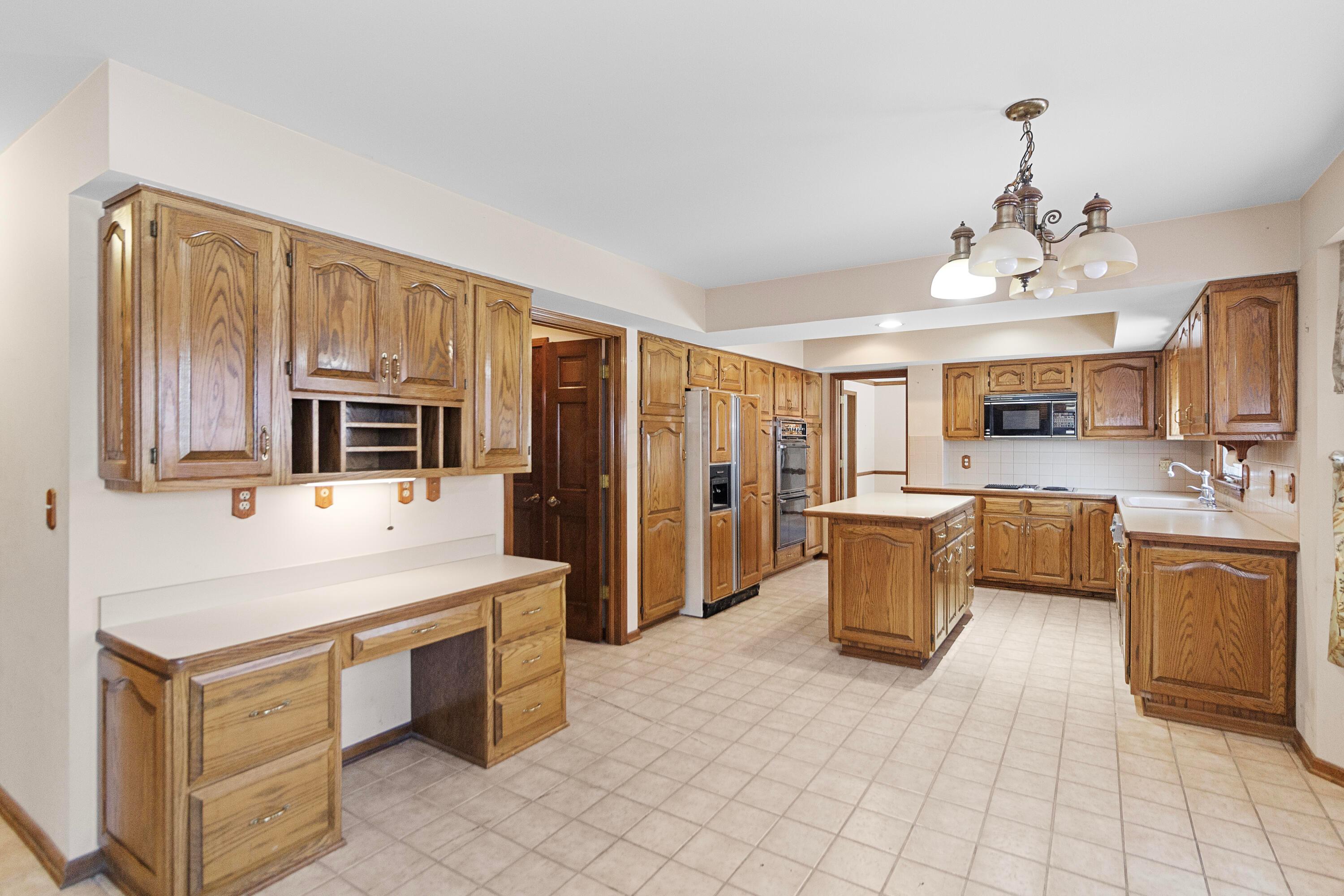 50 Valley Run Drive Property Photo 6