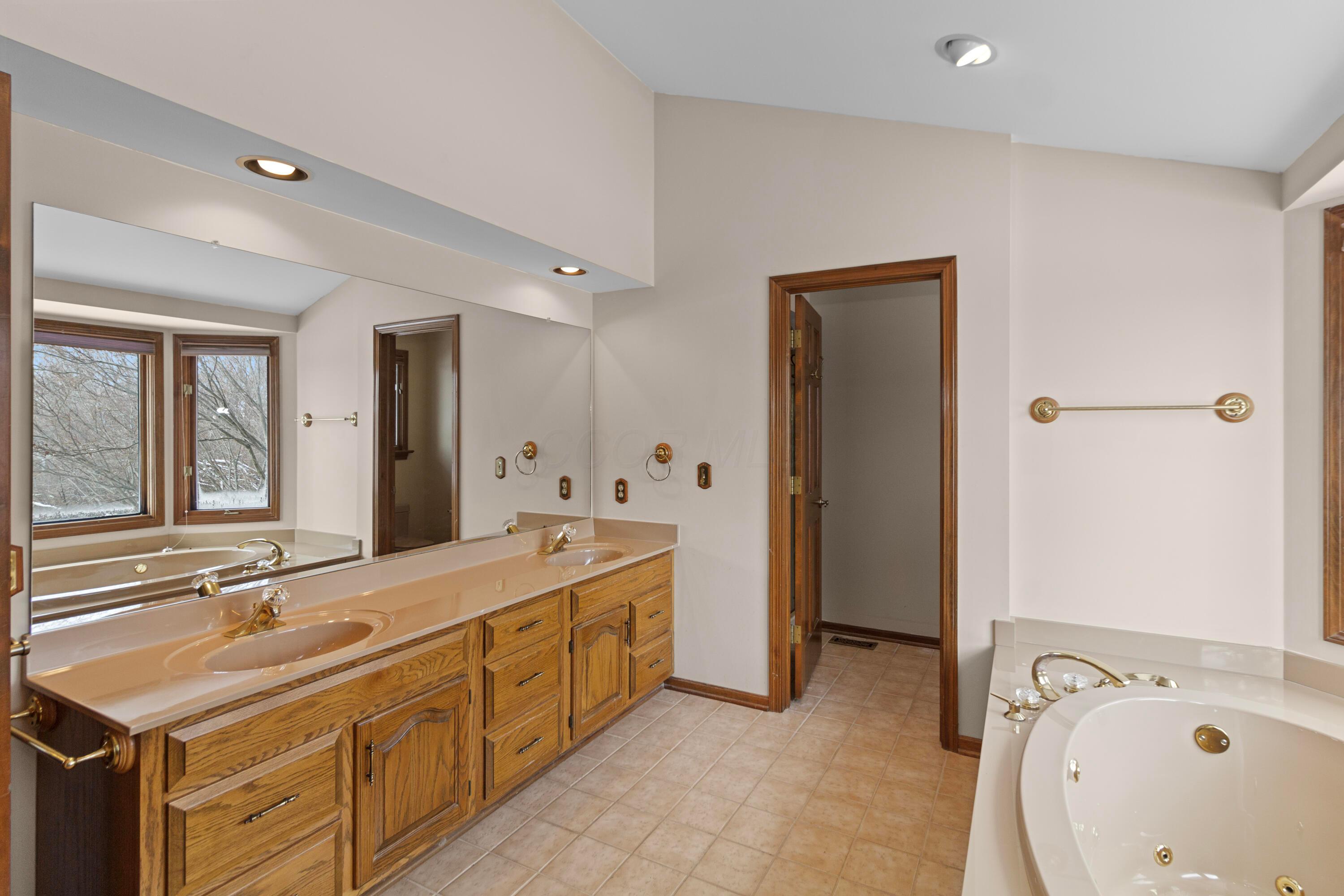 50 Valley Run Drive Property Photo 23