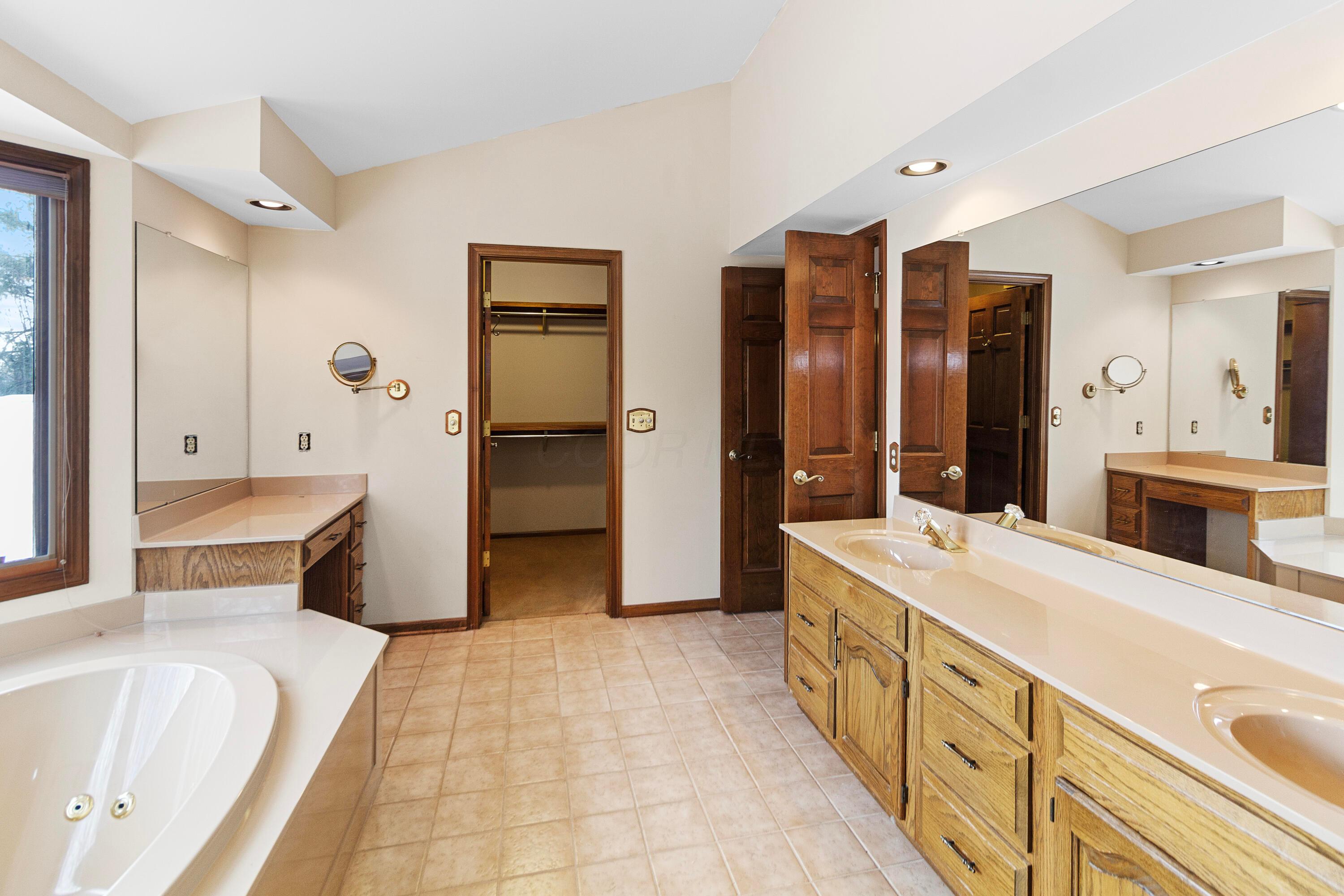50 Valley Run Drive Property Photo 26