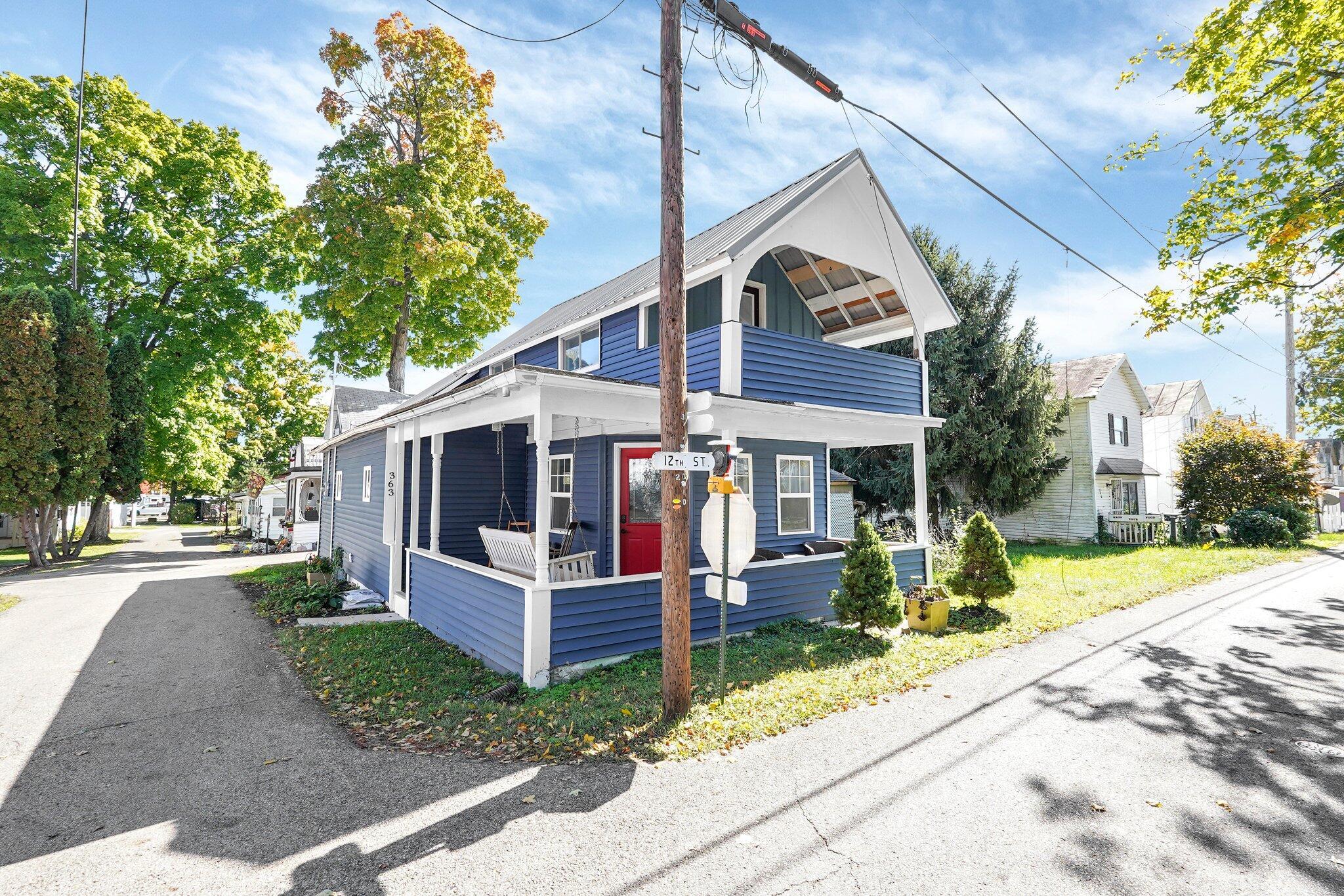 363 12th Street Property Photo 1
