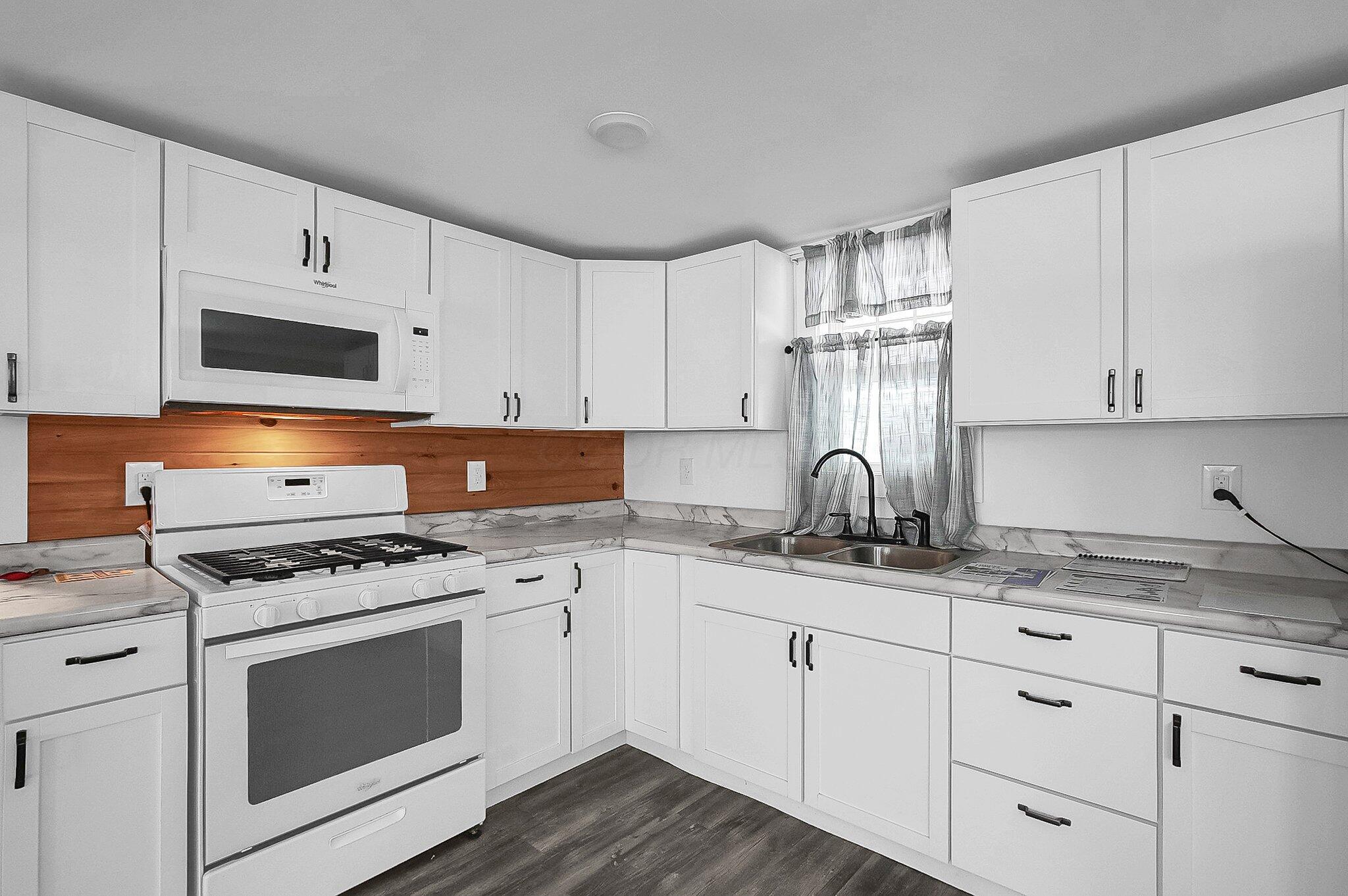 363 12th Street Property Photo 10