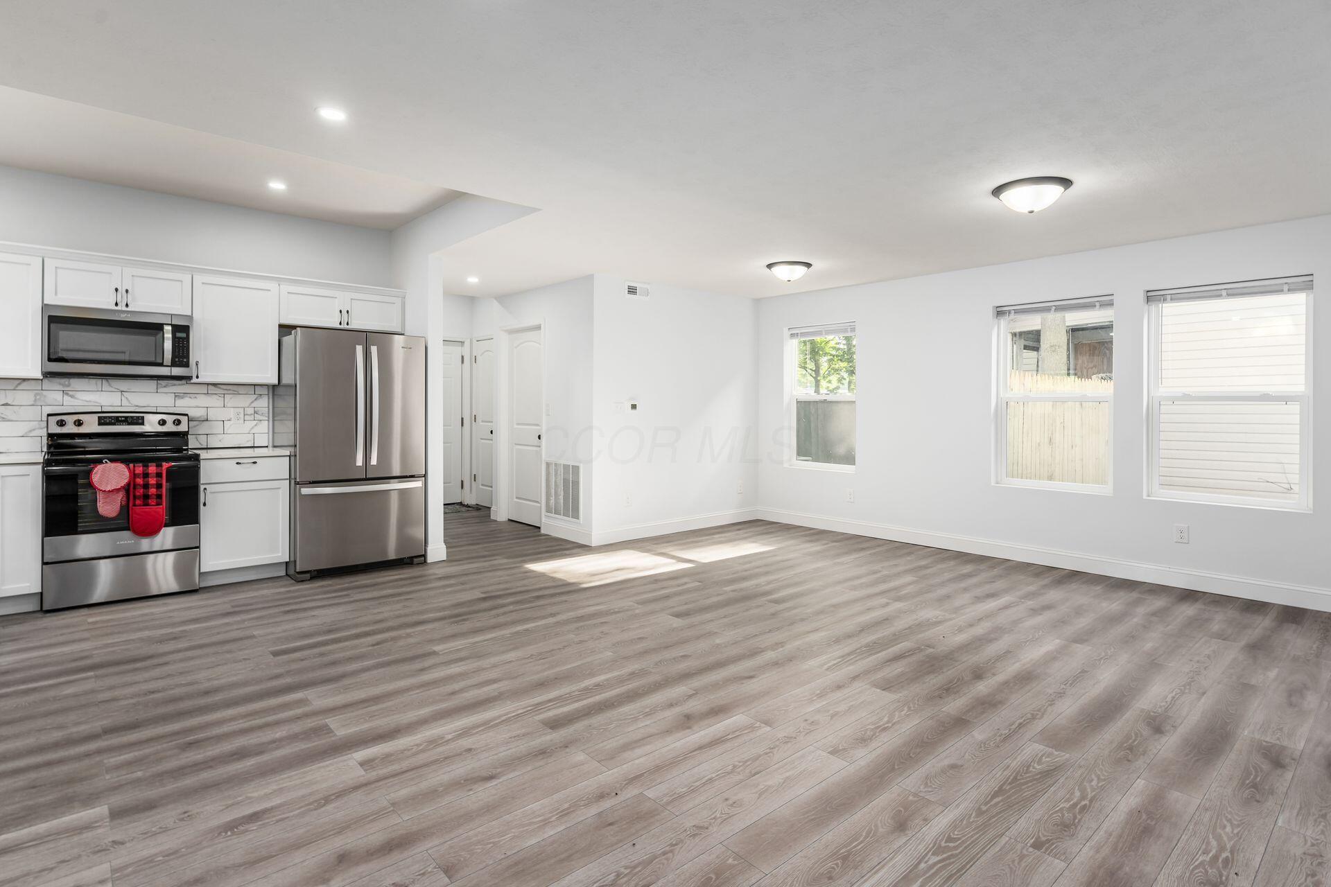 2285 Ridgeway Avenue Property Photo 8