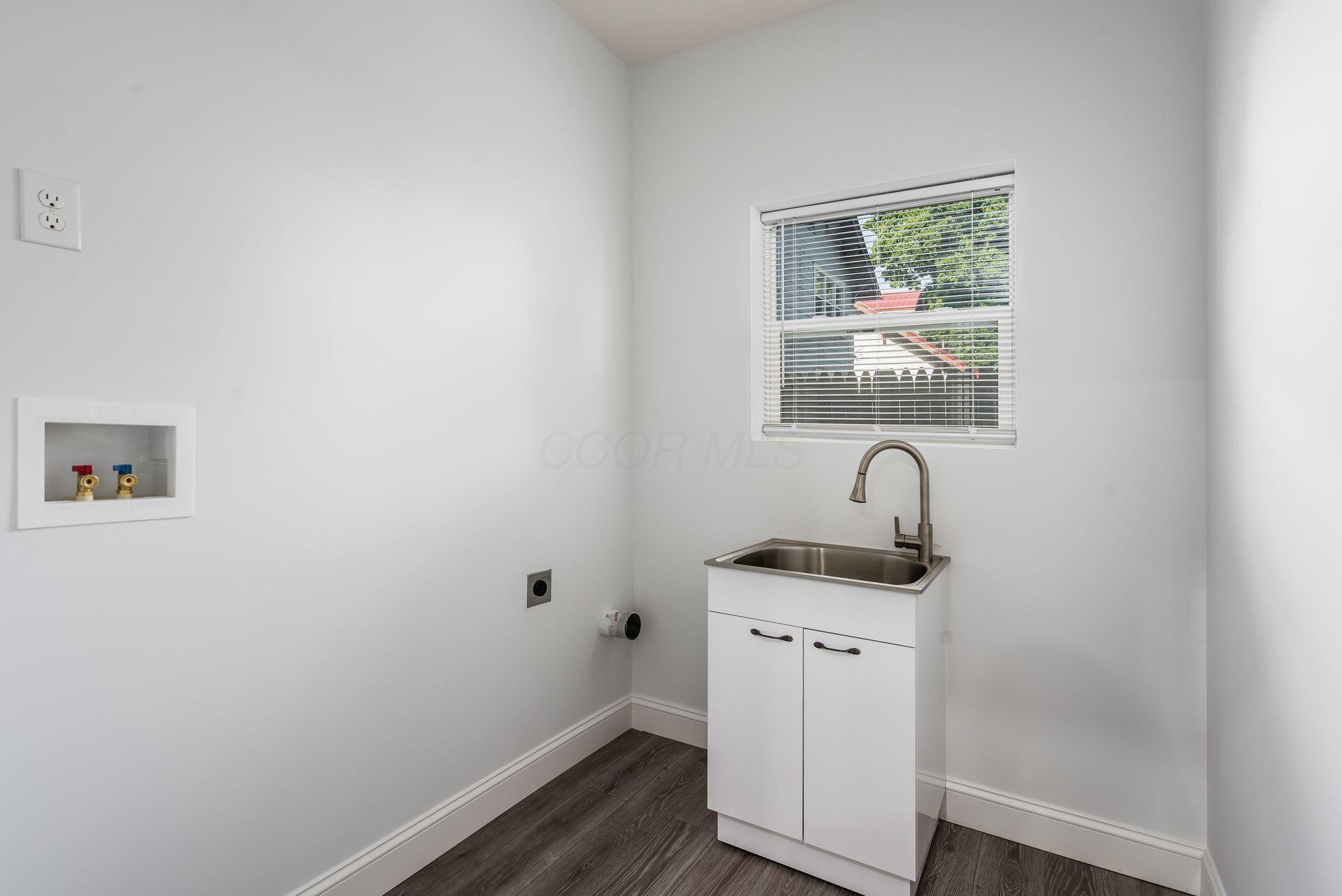 2285 Ridgeway Avenue Property Photo 25