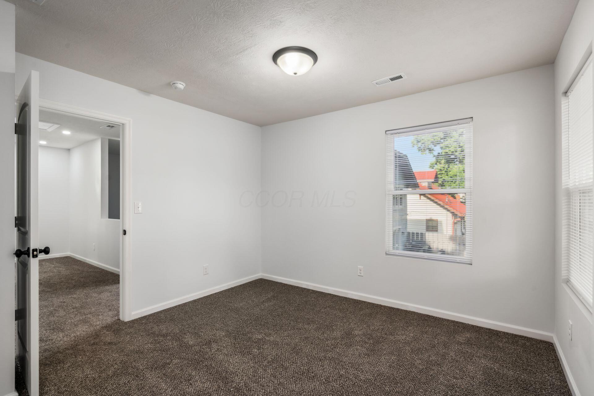 2285 Ridgeway Avenue Property Photo 35
