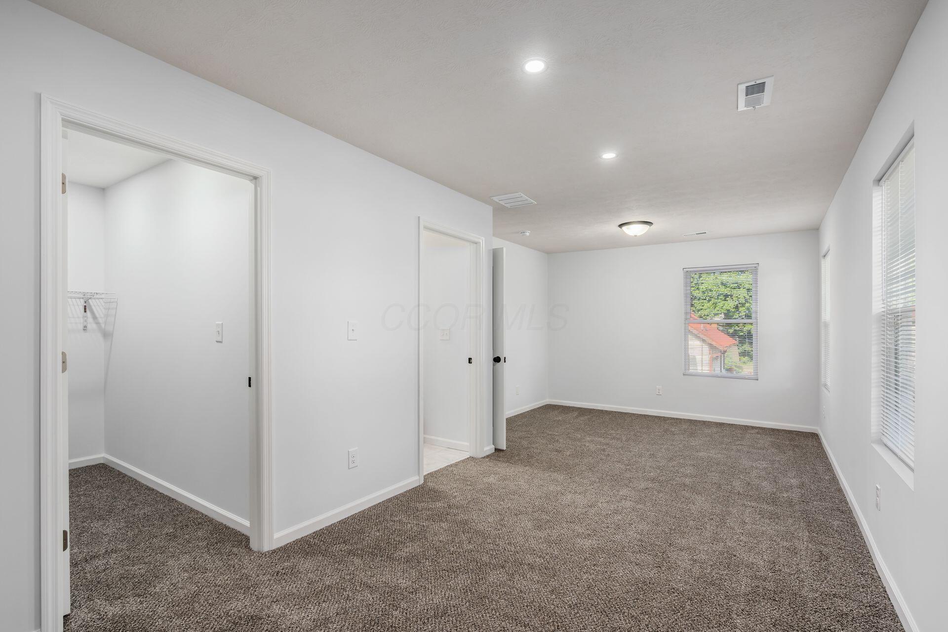 2285 Ridgeway Avenue Property Photo 42